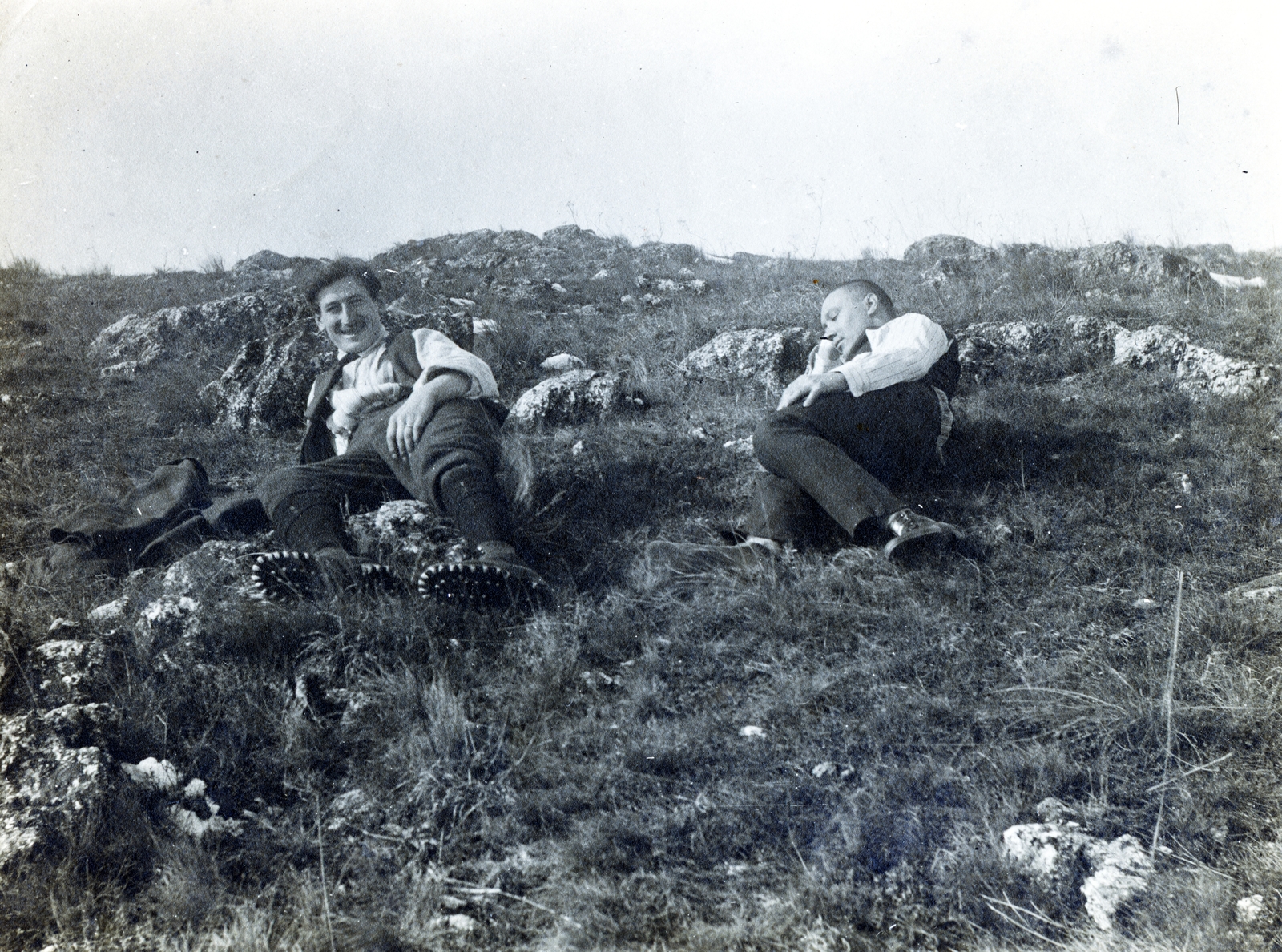 1912, Kellerné Alánt Andrea, excursion, boots, lie in the grass, Fortepan #223793