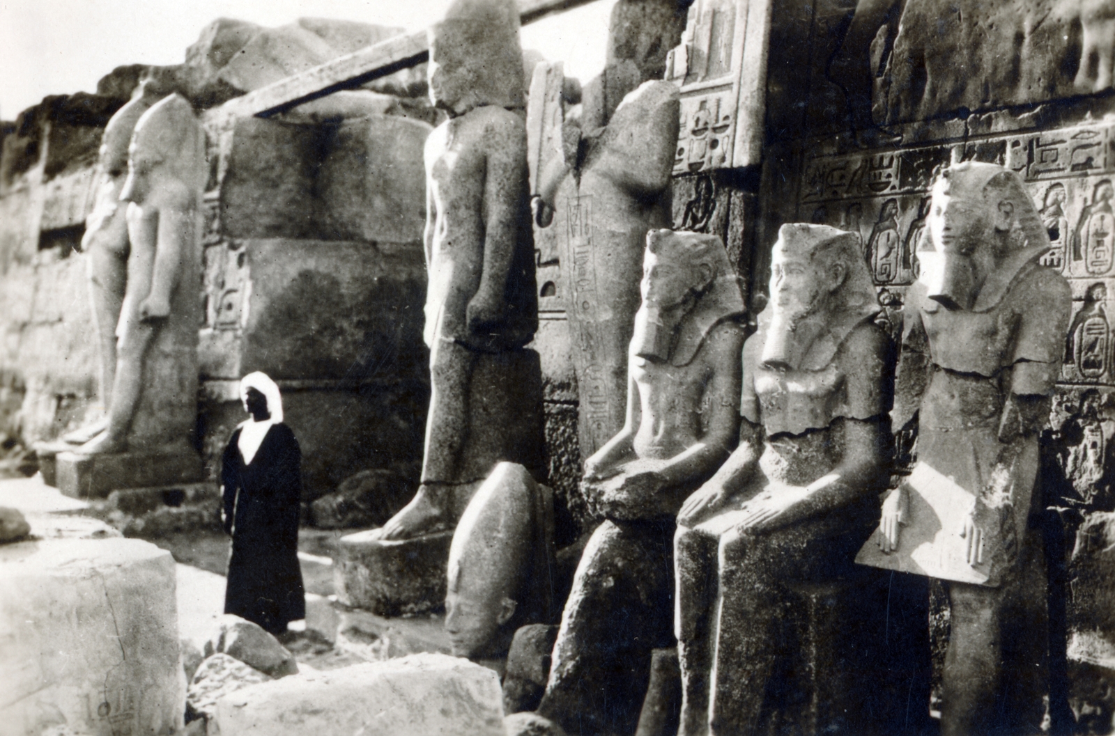 Egypt, Luxor, Karnak, Ámon-Ré temploma., 1928, Egri János, sculpture, ancient culture, Fortepan #223984
