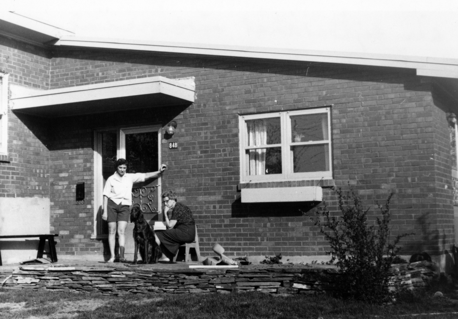 Canada, 1958, Fortepan/Album080, modern architecture, dog, Fortepan #224066