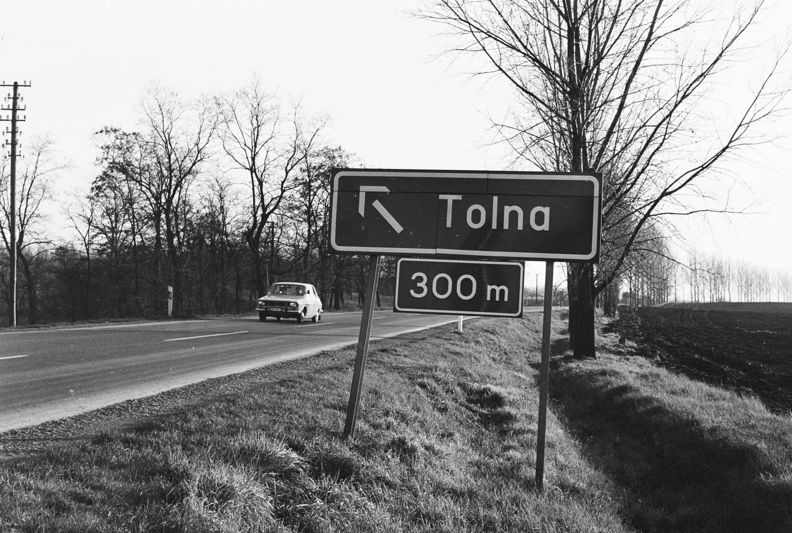 Hungary, 6-os számú főút a Tolnai elágazás előtt, Dunaszentgyörgy felől érkezve., 1983, MHSZ, road signs, Fortepan #22426