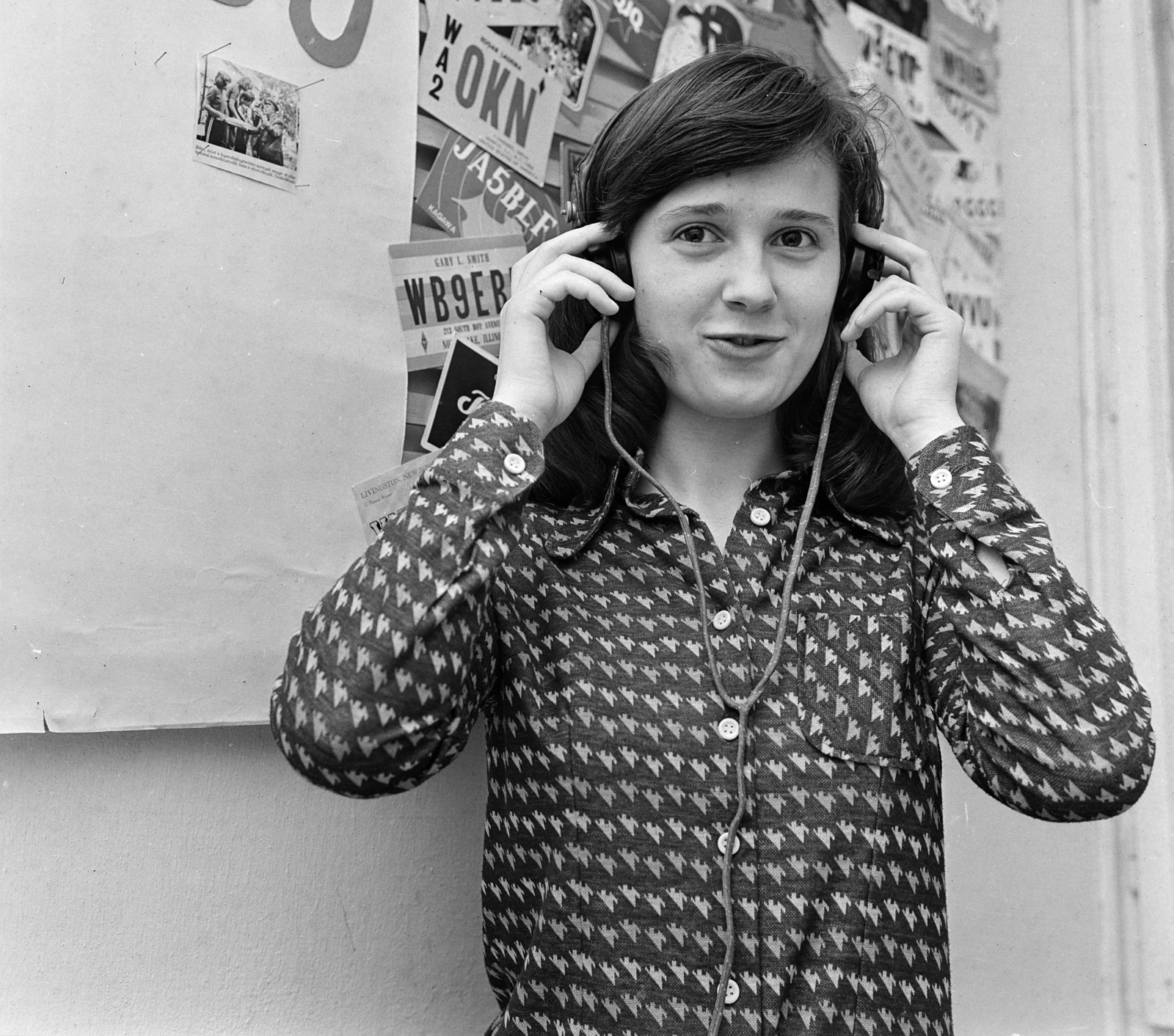 Hungary, Jászszentlászló, rádiósklub., 1977, MHSZ, headset, Fortepan #22428