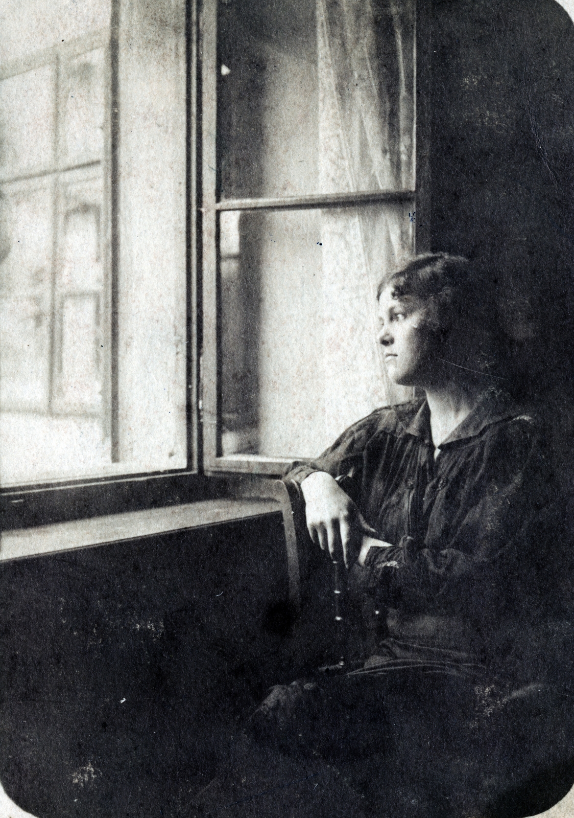 1914, Tauber-Rozman család, sadness, portrait, woman, window, ledge, face profile, melancholy, backlight, Fortepan #224367