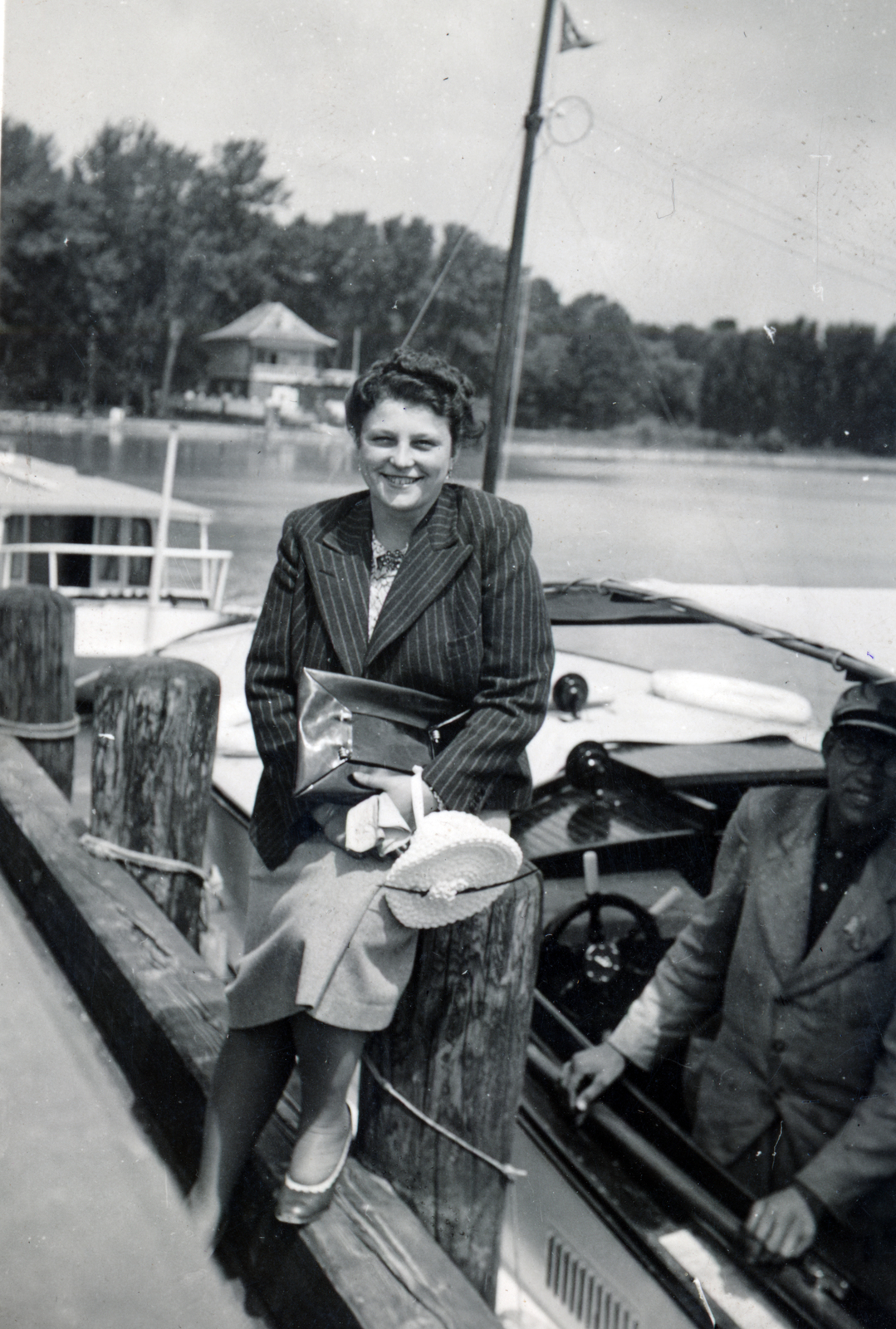 Hungary, Balatonalmádi, kikötő., 1940, Kovács Györgyi, portrait, Fortepan #224444