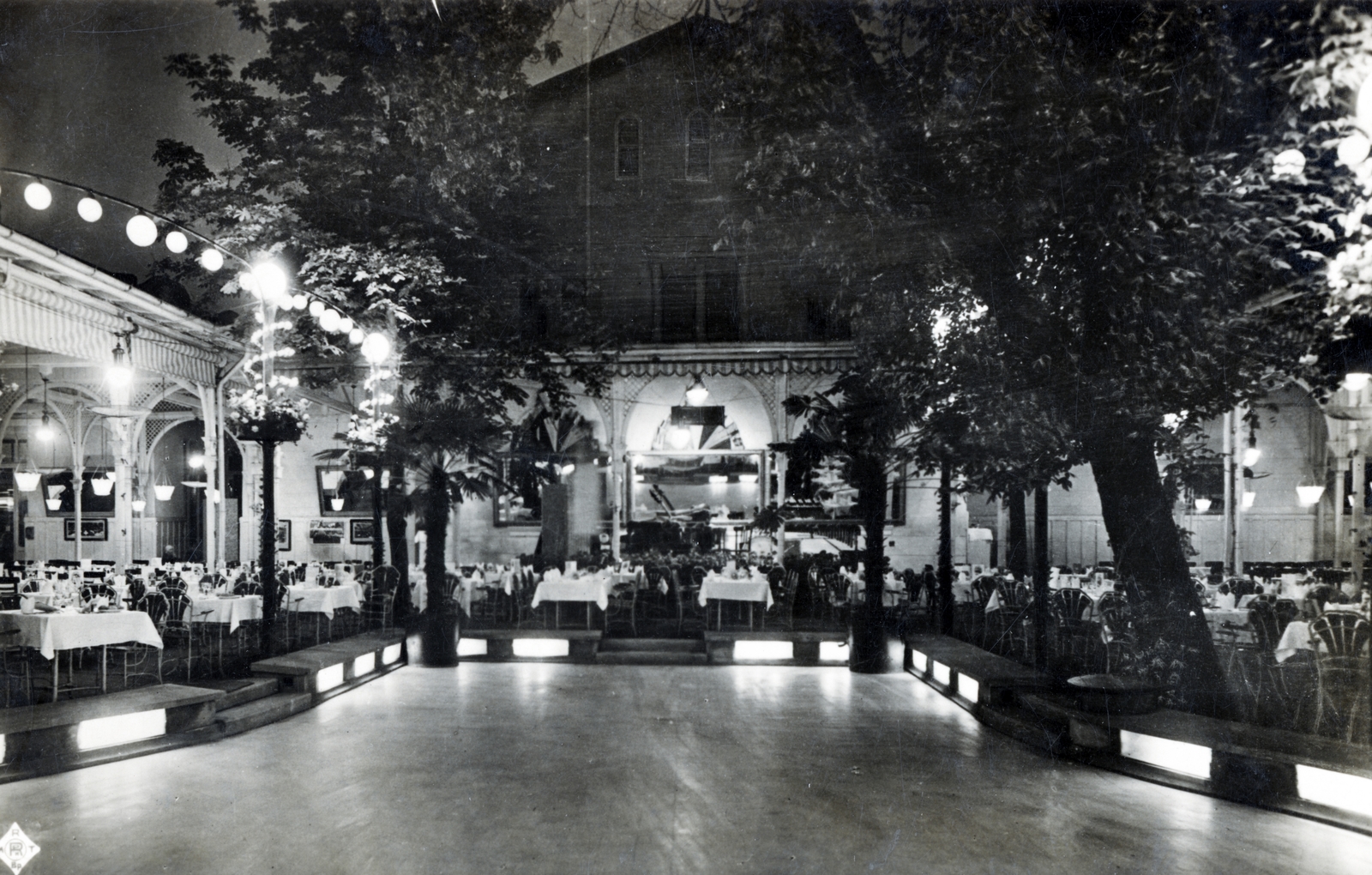 Magyarország, Margitsziget, Budapest, New York-étterem., 1931, Kovács Györgyi, tánchely, teríték, nagyvilági élet, Fortepan #224552