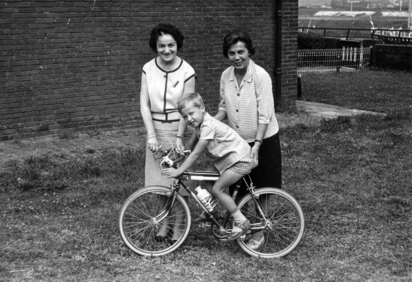 1968, Horváth May László, bicycle, kid, racing bicycle, flask, Fortepan #224634