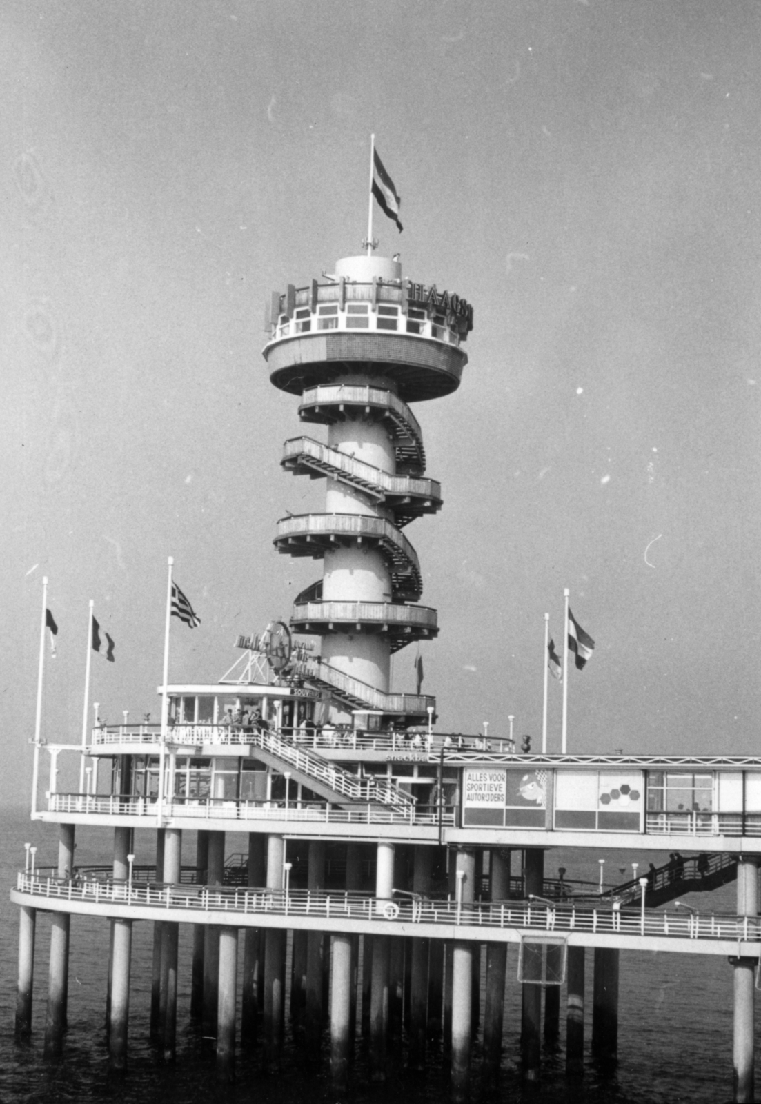 Netherlands, The Hague, Scheveningen városrész, móló (de Pier)., 1963, Horváth May László, pier, Fortepan #224642