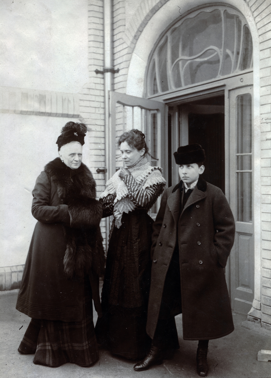 1908, Lechner hagyaték, hárman, szecesszió, muff, Fortepan #224989