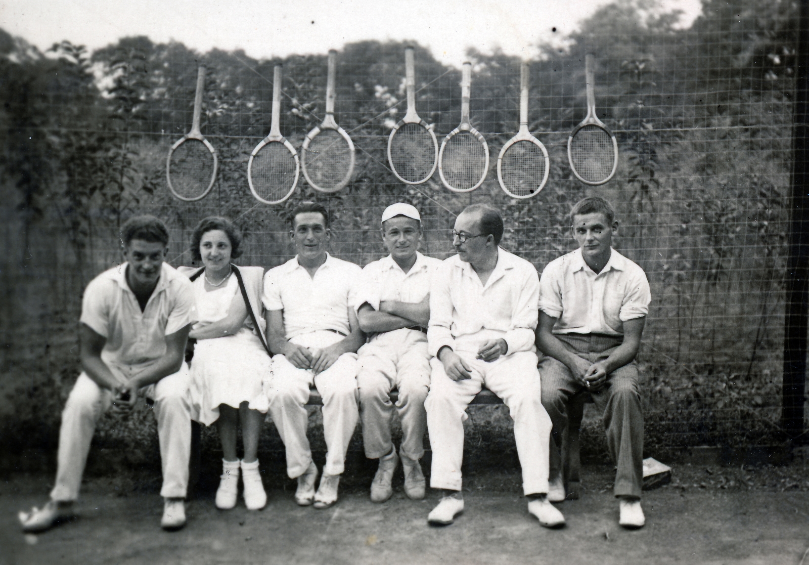 1936, Vincent Till Baumgartner, tennis rackets, tableau, odd one out, Fortepan #225399
