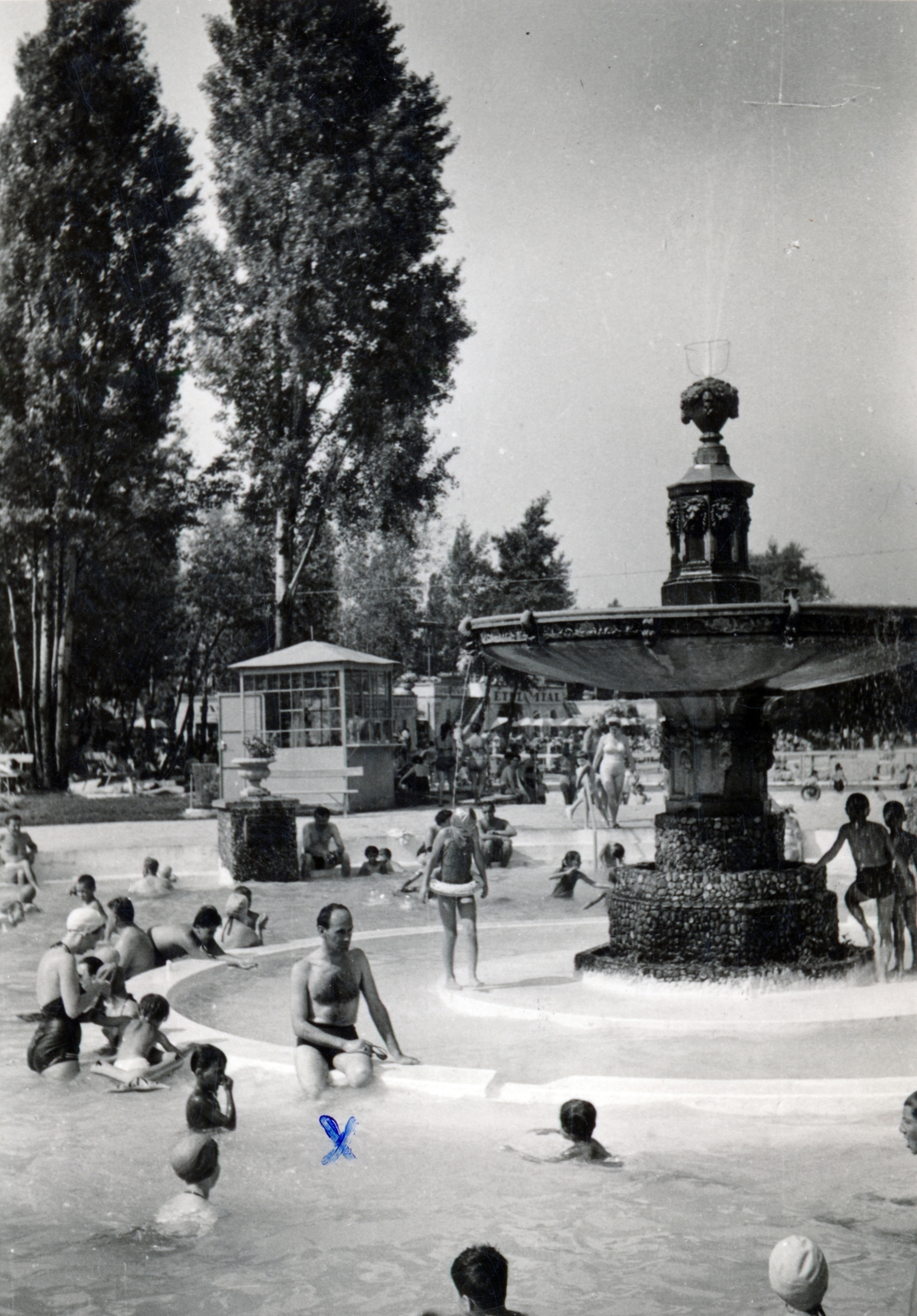 Hungary, Margit Islands, Budapest, Palatinus Strandfürdő., 1956, Vincent Till Baumgartner, pool, fountain, beach, Fortepan #225516