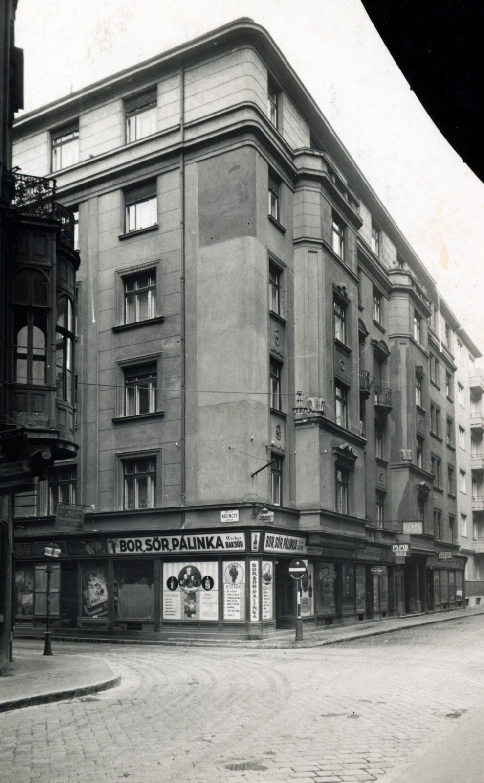 Magyarország, Budapest VII., Dohány utca, szemben a 30/a számú ház a Kazinczy utca sarkán., 1933, Vincent Till Baumgartner, Budapest, sarokház, italbolt, Fortepan #225583