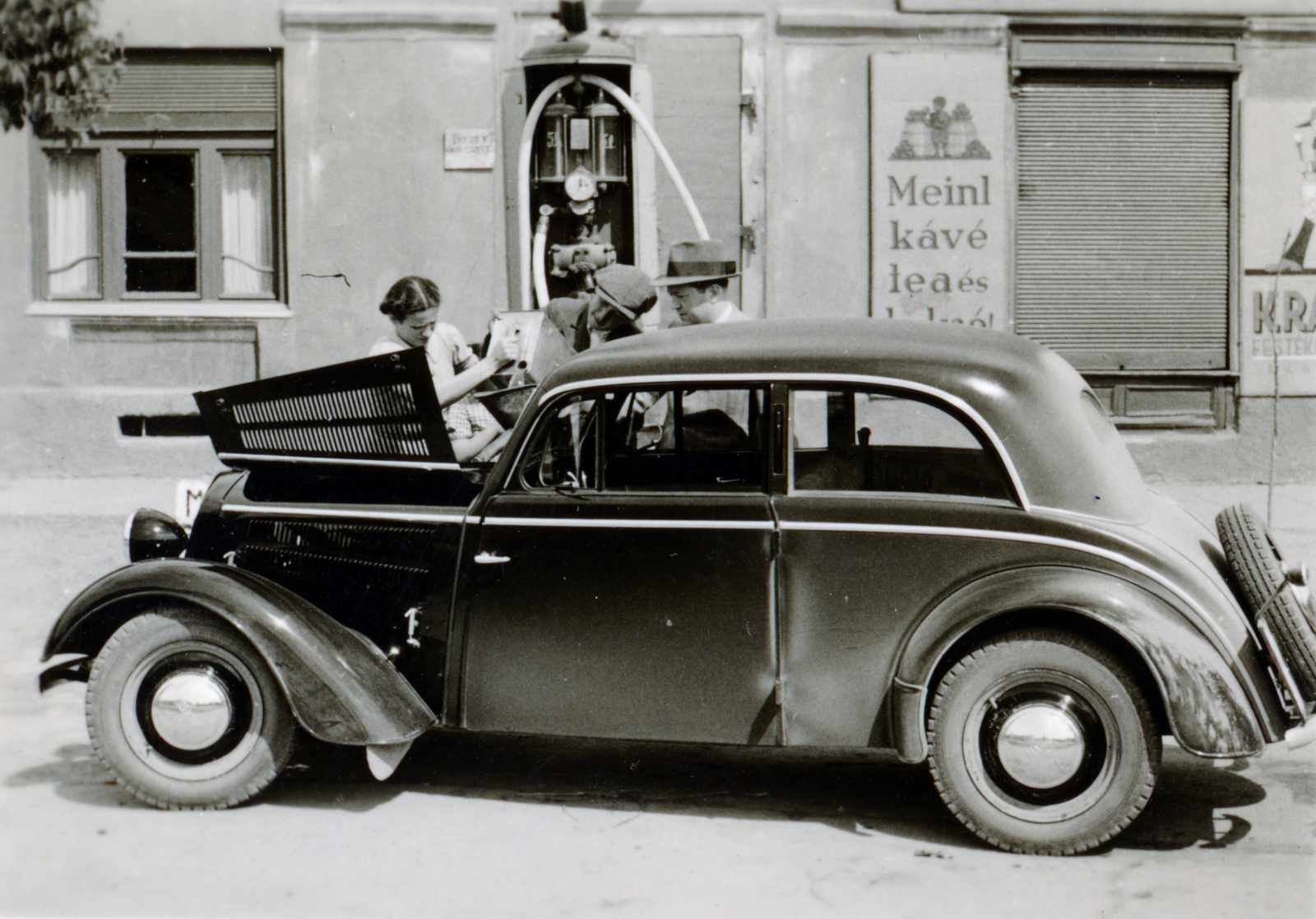 1939, Vincent Till Baumgartner, Julius Meinl-brand, girls'n'cars, Fortepan #225622