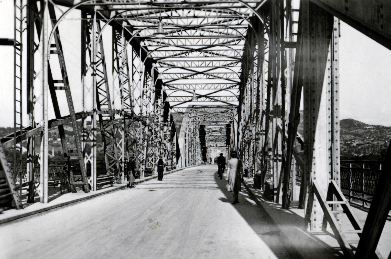 Slovakia, Štúrovo, a Mária Valéria híd Esztergom felé nézve., 1939, Vincent Till Baumgartner, riveted steel, bridge, Fortepan #225629