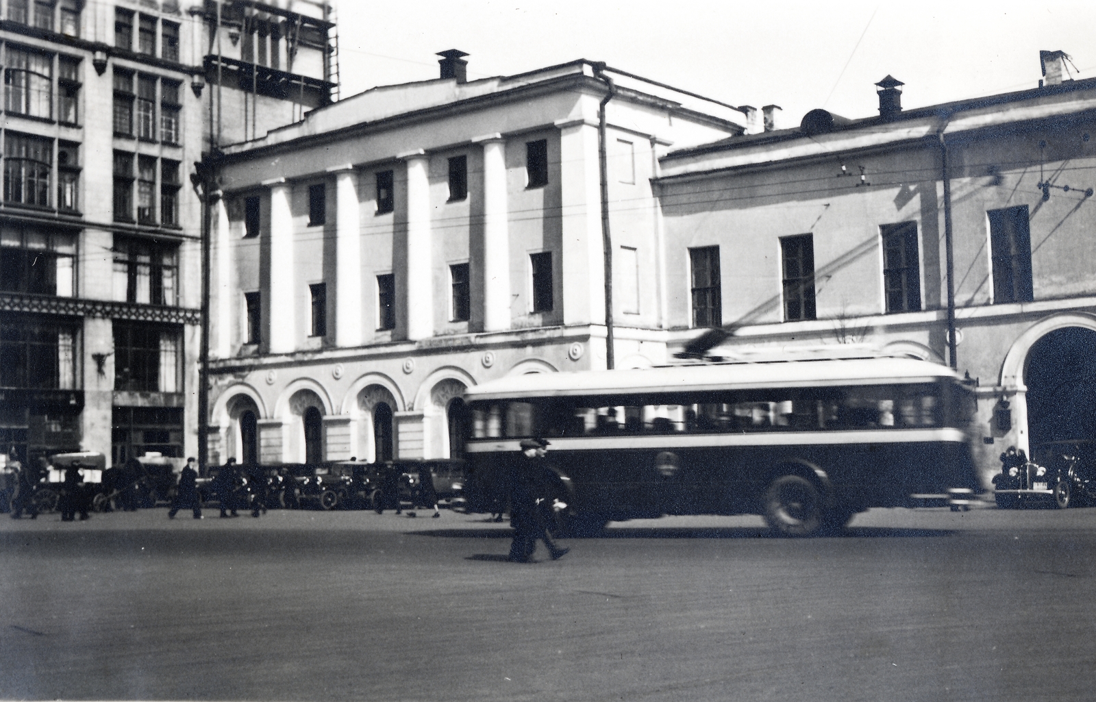 Russia, Moscow, Színház (Szverdlov) tér, szemben a Kisszínház (Malij tyeatr)., 1935, Szántó Géza dr., Soviet Union, Fortepan #226069