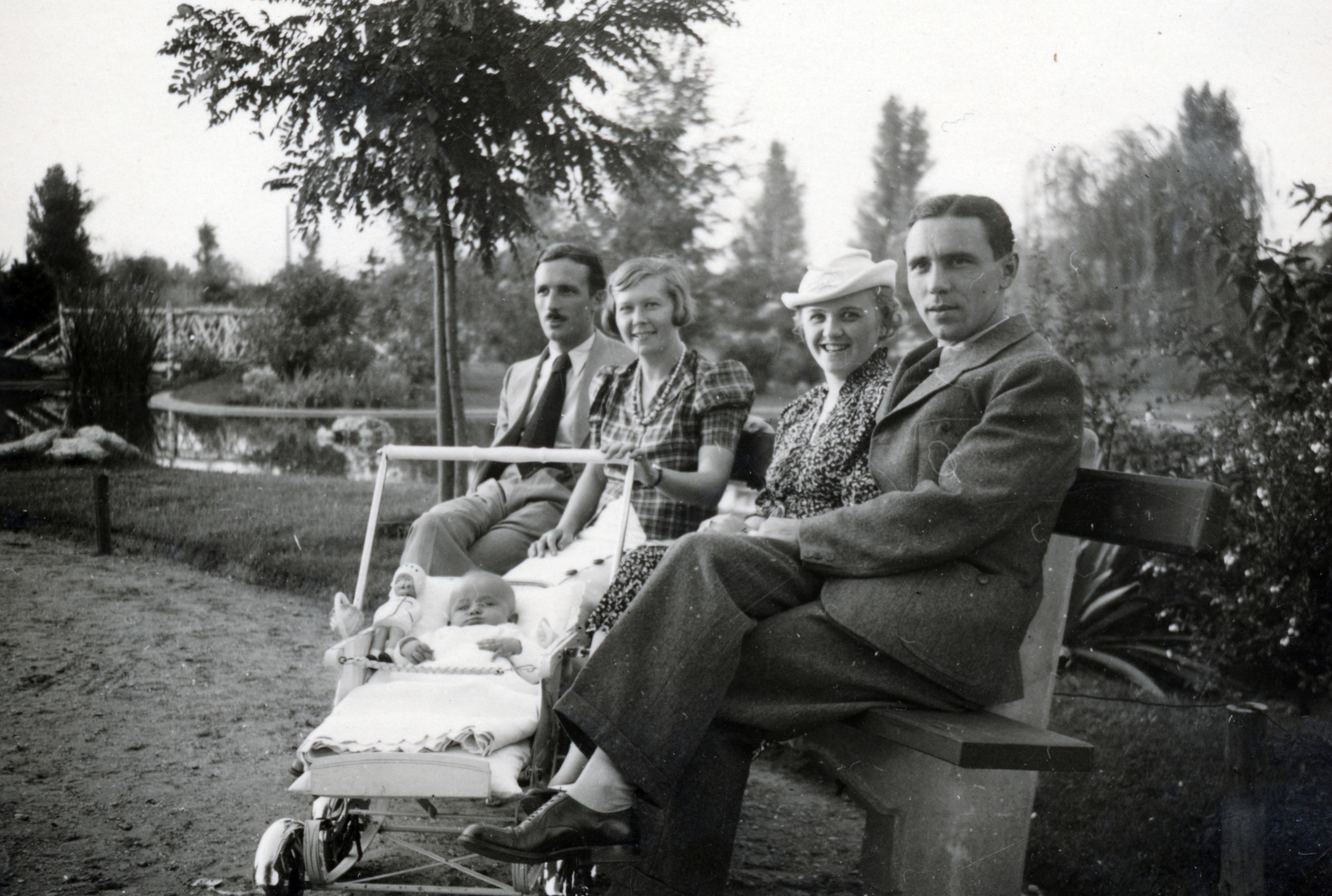 1937, Csókay Ágnes, bench, baby carriage, relaxation, newborn, Fortepan #226177