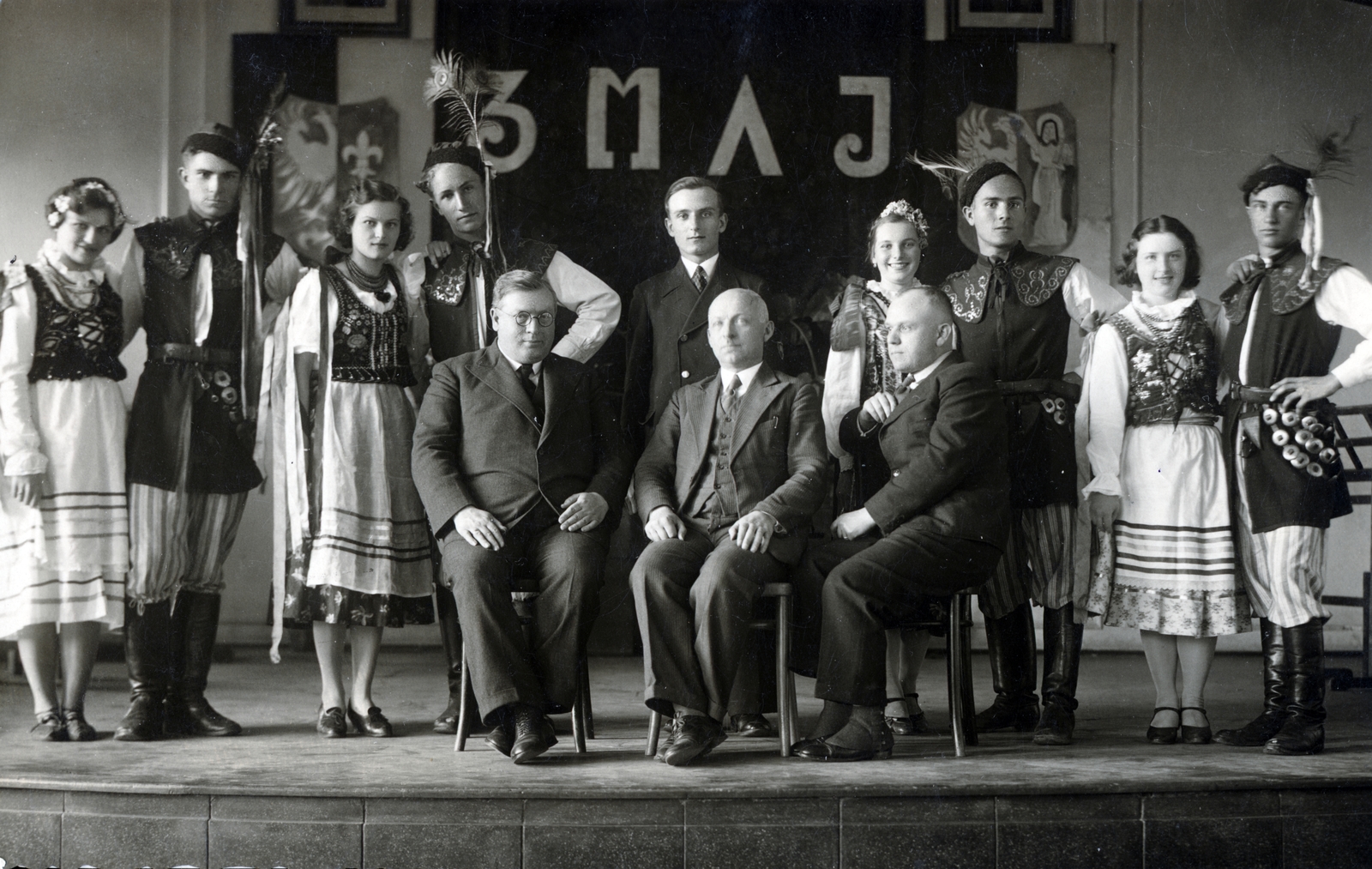 Lengyelország, a felvétel május 3-án a lengyel alkotmány ünnepén készült., 1936, Fóris Gábor / Vastagh Miklós hagyatéka, csoportkép, Fortepan #226299