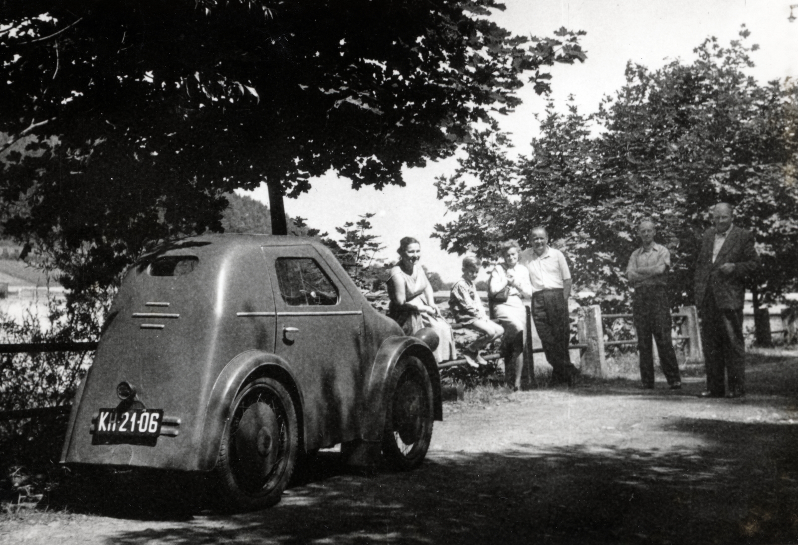 Poland, a felvételen a lengyel Leon Jakubczyk saját készítésű törpeautója, az Autobak látható., 1954, Fóris Gábor / Vastagh Miklós hagyatéka, number plate, automobile, Fortepan #226312