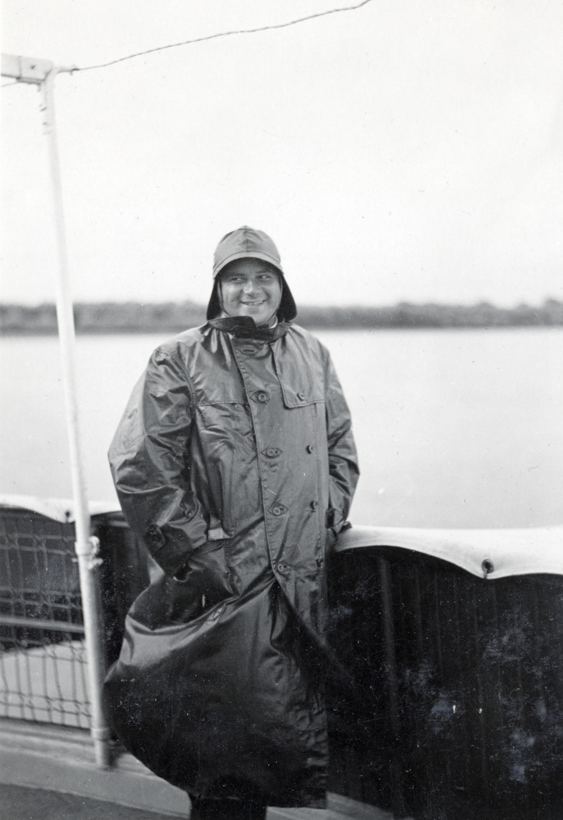 1935, Alföldy Mari, portrait, raincoat, Fortepan #226639