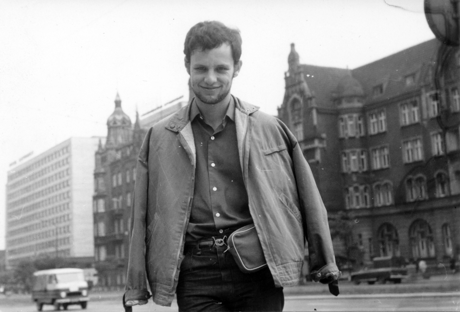 Poland, Katowice, Aleja Korfantego Wojciecha (ulica Armii Czerwonej) a Rynek felől nézve, balra a Hotel Katowice., 1970, Reichardt Nóra, portrait, Fortepan #227031