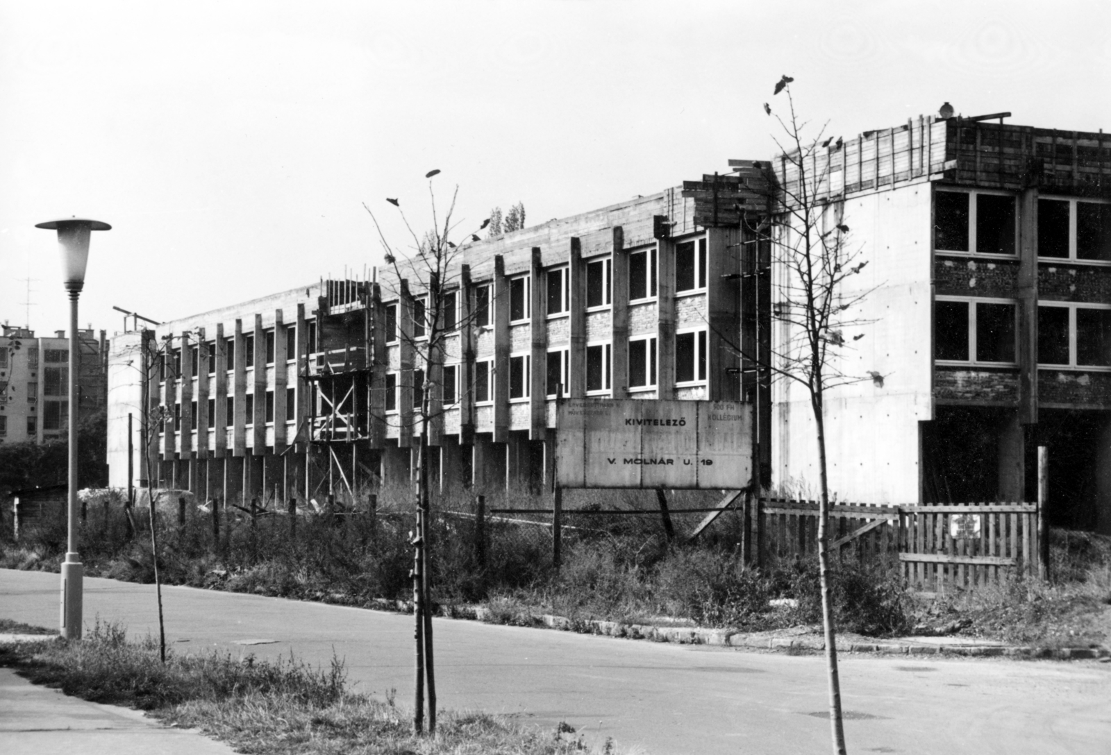 Magyarország, Budapest XI., Rátz László (Latinka Sándor) utca 3-7, a Fővárosi Tanács VB Középiskolai és Szakmunkástanuló Diákotthon (később Táncsics Mihály Tehetséggondozó Kollégium) építése., 1978, Középületépítő Vállalat - Kreszán Albert - Koczka András - Kemecsei József, Budapest, Fortepan #227220