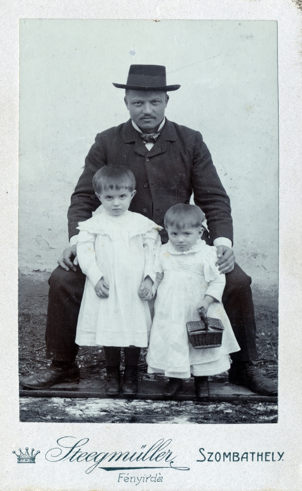 1907, Perlaki Rózsa, Best of, kalap, kosár, hárman, Fortepan #227279