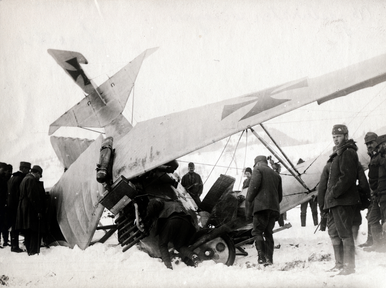 1915, Vízkelety László, wreck, airplane, biplane, winter, insignia, Fortepan #227334