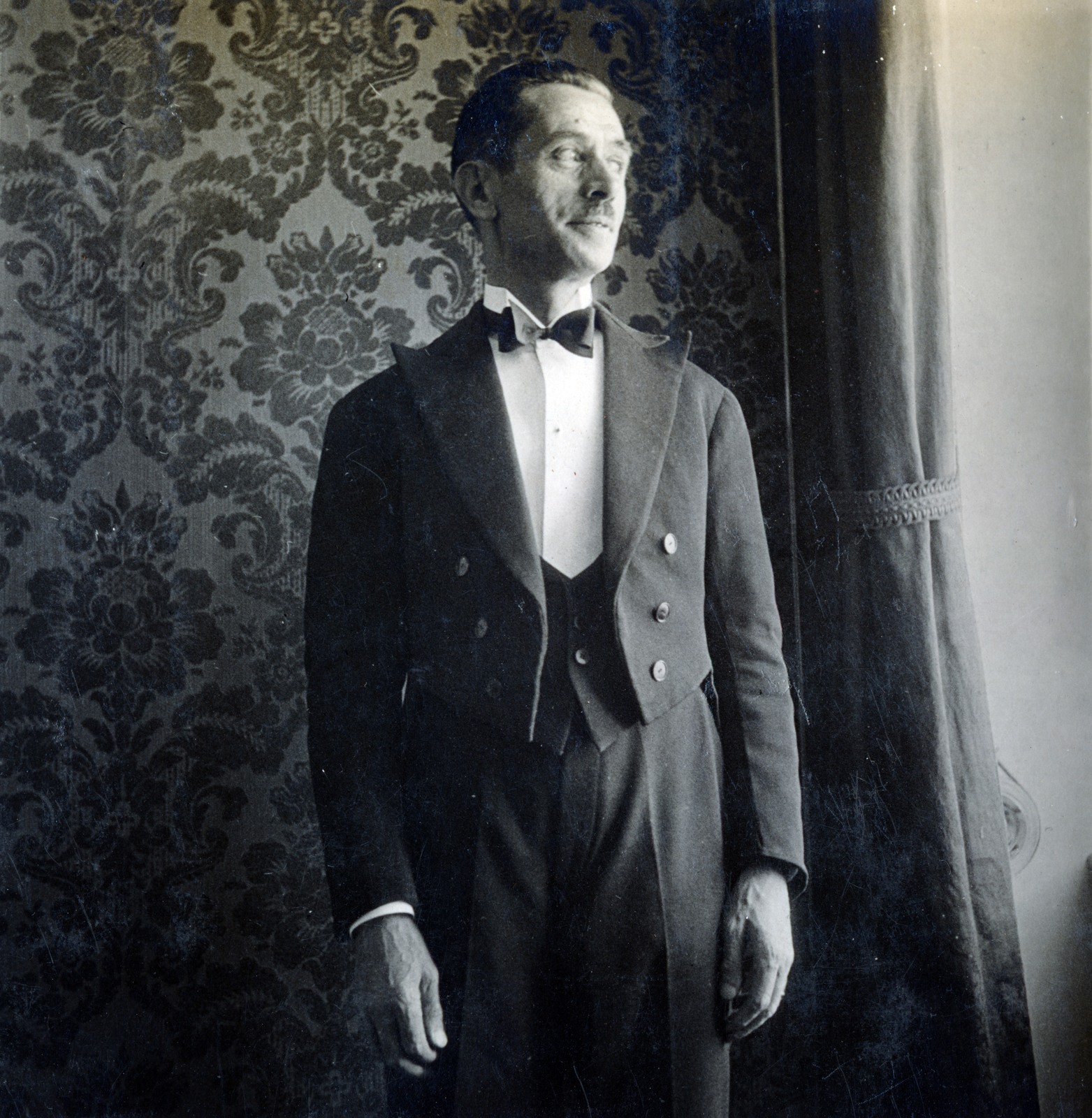 1930, Vízkelety László, wallpaper, man, Fortepan #227417