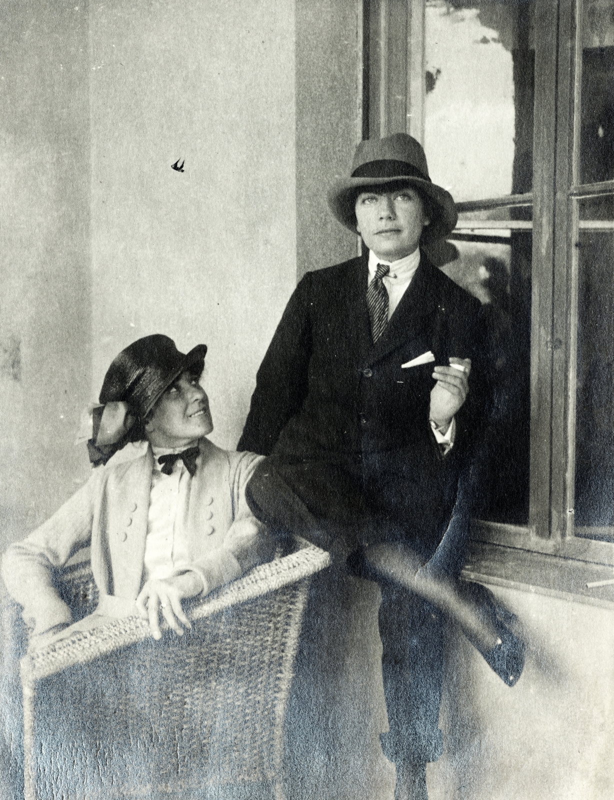 1921, Vízkelety László, nők, cross-dressing, póz, Fortepan #227455
