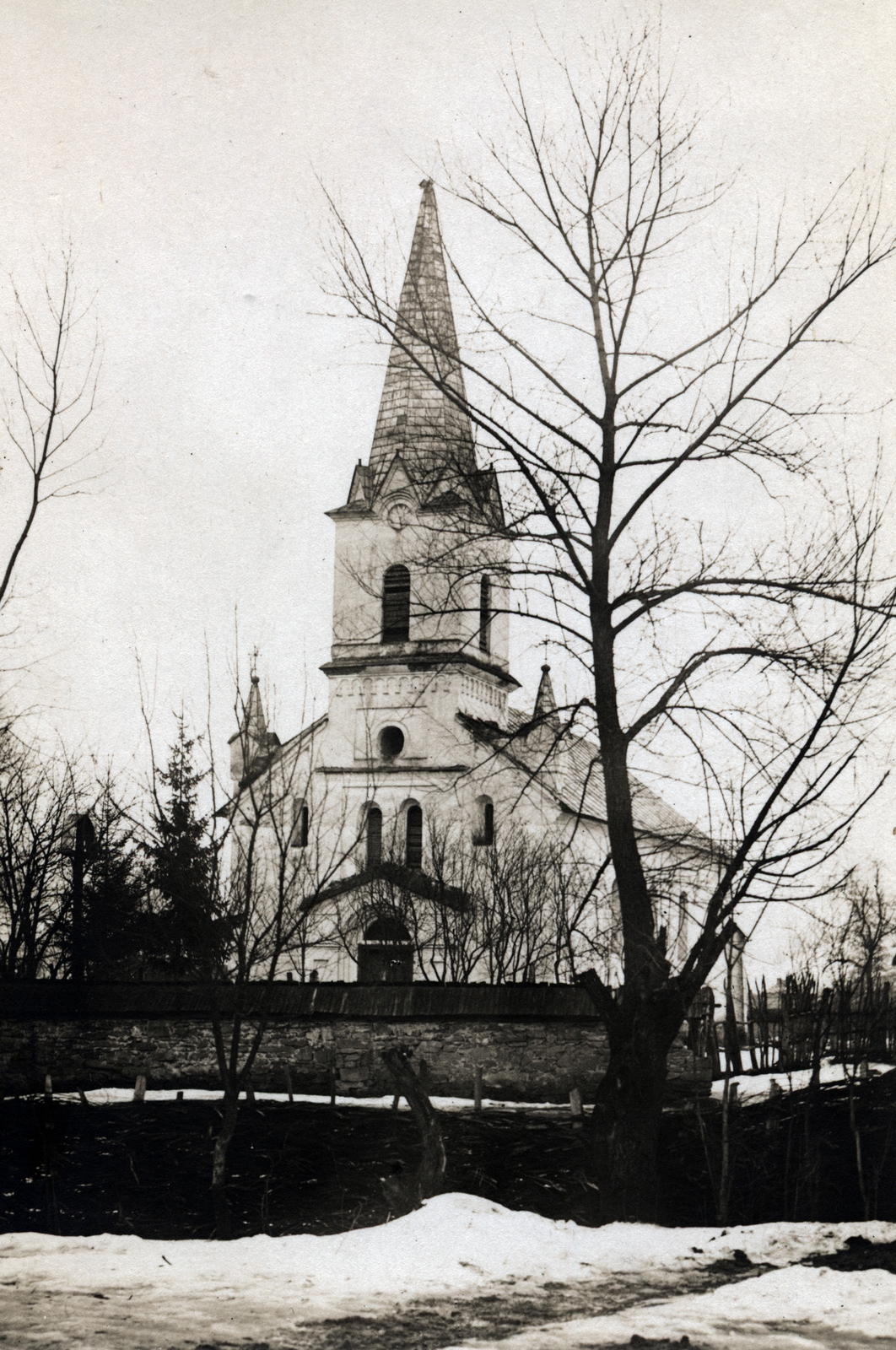 Románia,Erdély, Leordina, Strada Principală, Orthodox templom (Biserica Sfântul Ilie)., 1917, Vízkelety László, templomtorony, templom, tél, fa, kerítés, Fortepan #227496