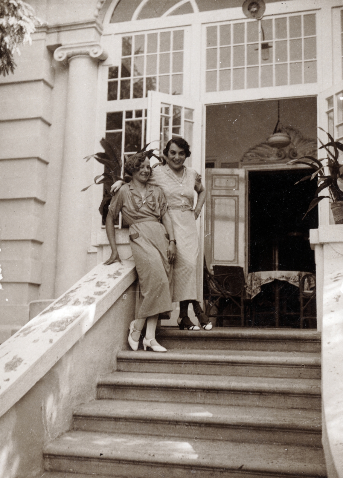 1935, Vízkelety László, stairs, white dress, Fortepan #227641