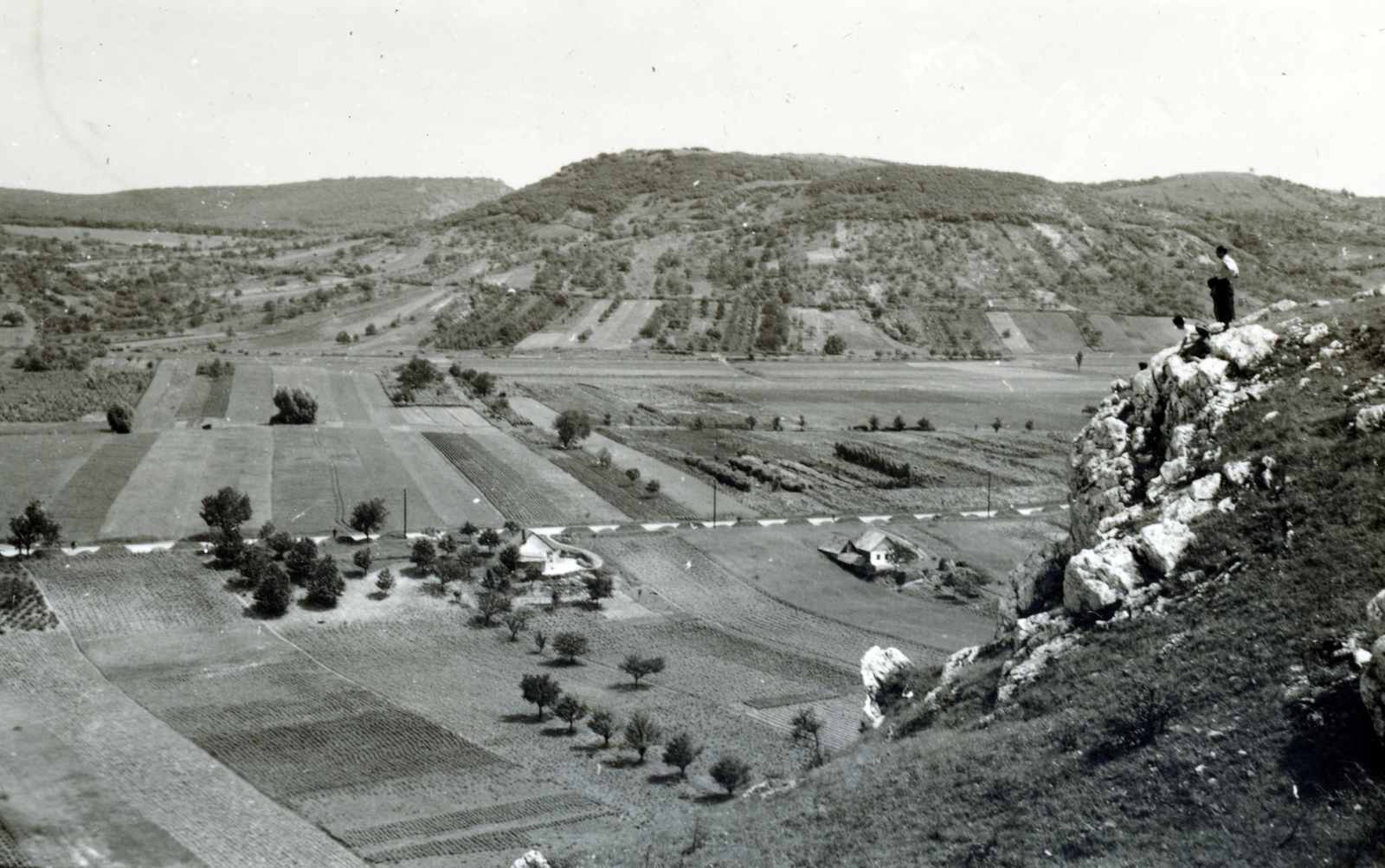 Magyarország, Pomáz, kilátás a Delelő-dombról, szemben a Mesélő-hegy., 1938, Flanek-Falvay-Kováts, Fortepan #228501