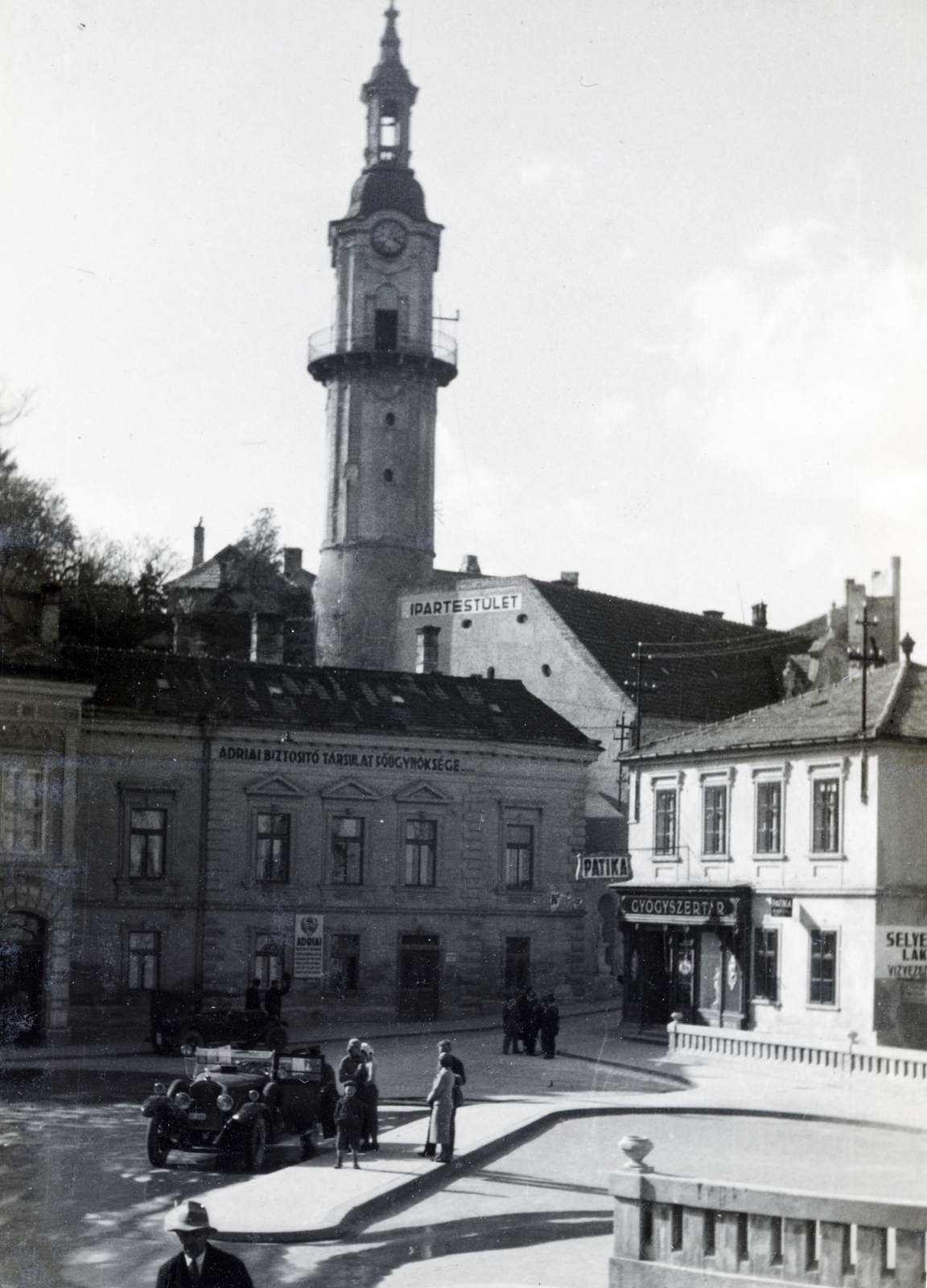Hungary, Veszprém, Óváros (Rákóczi) tér, szemben a Tűztorony., 1935, Flanek-Falvay-Kováts, Fortepan #228735