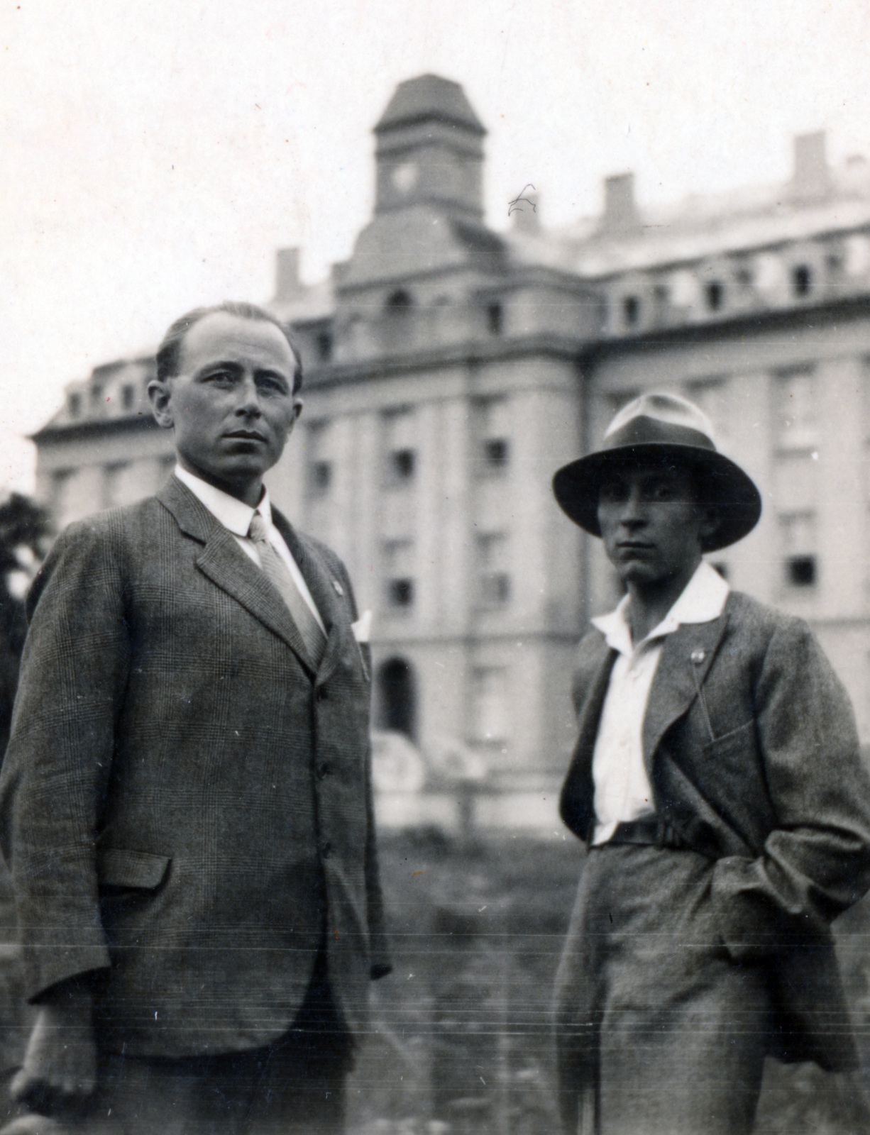 Hungary, Kőszeg, Park utca, a Szent Imre Missziós szeminárium (később Szent Imre Missziósház) épülete, 1934, Petősi Dénes, suit, men, Fortepan #228935