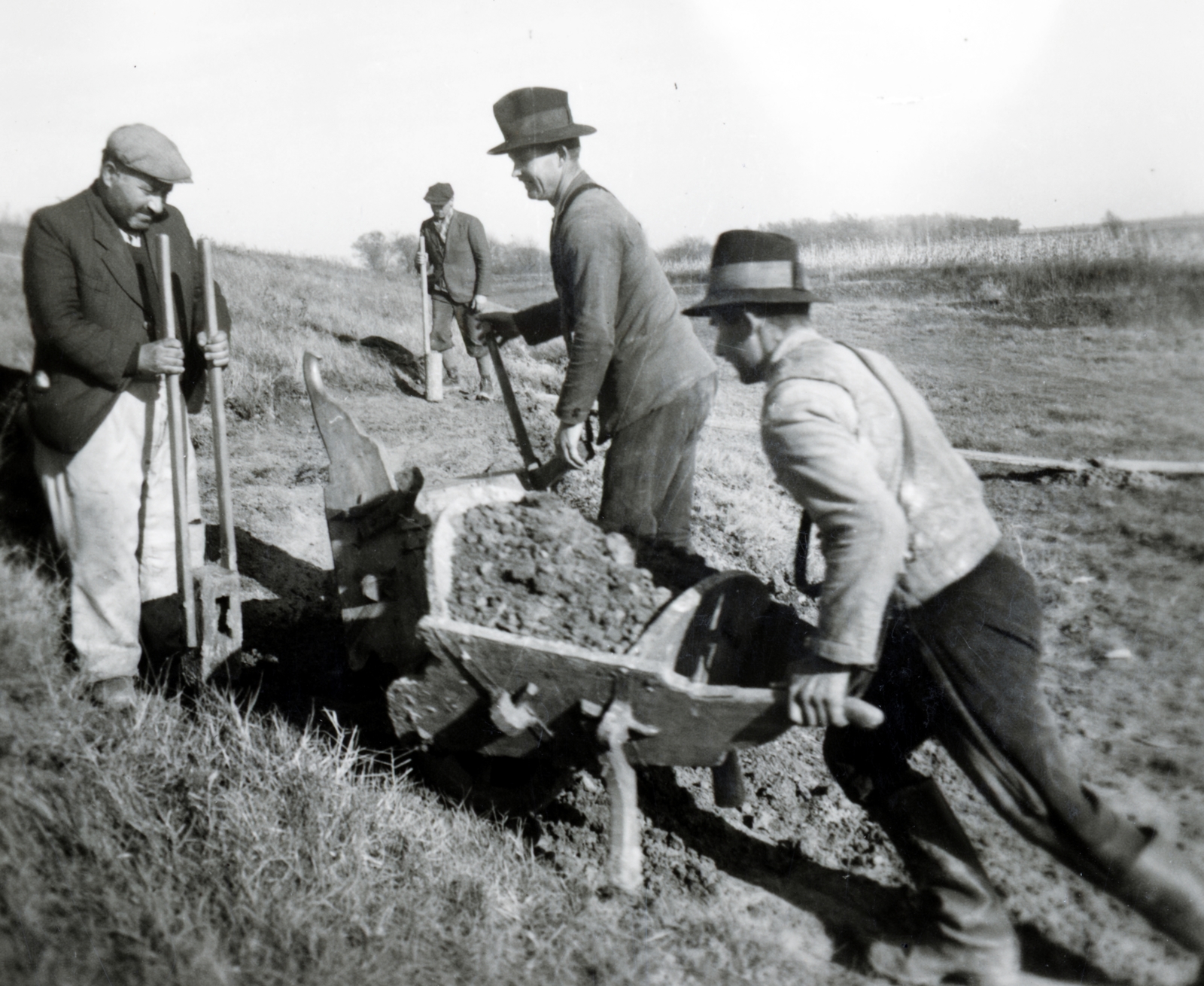 1940, Ábrahám Katalin és László, construction worker, Fortepan #229120