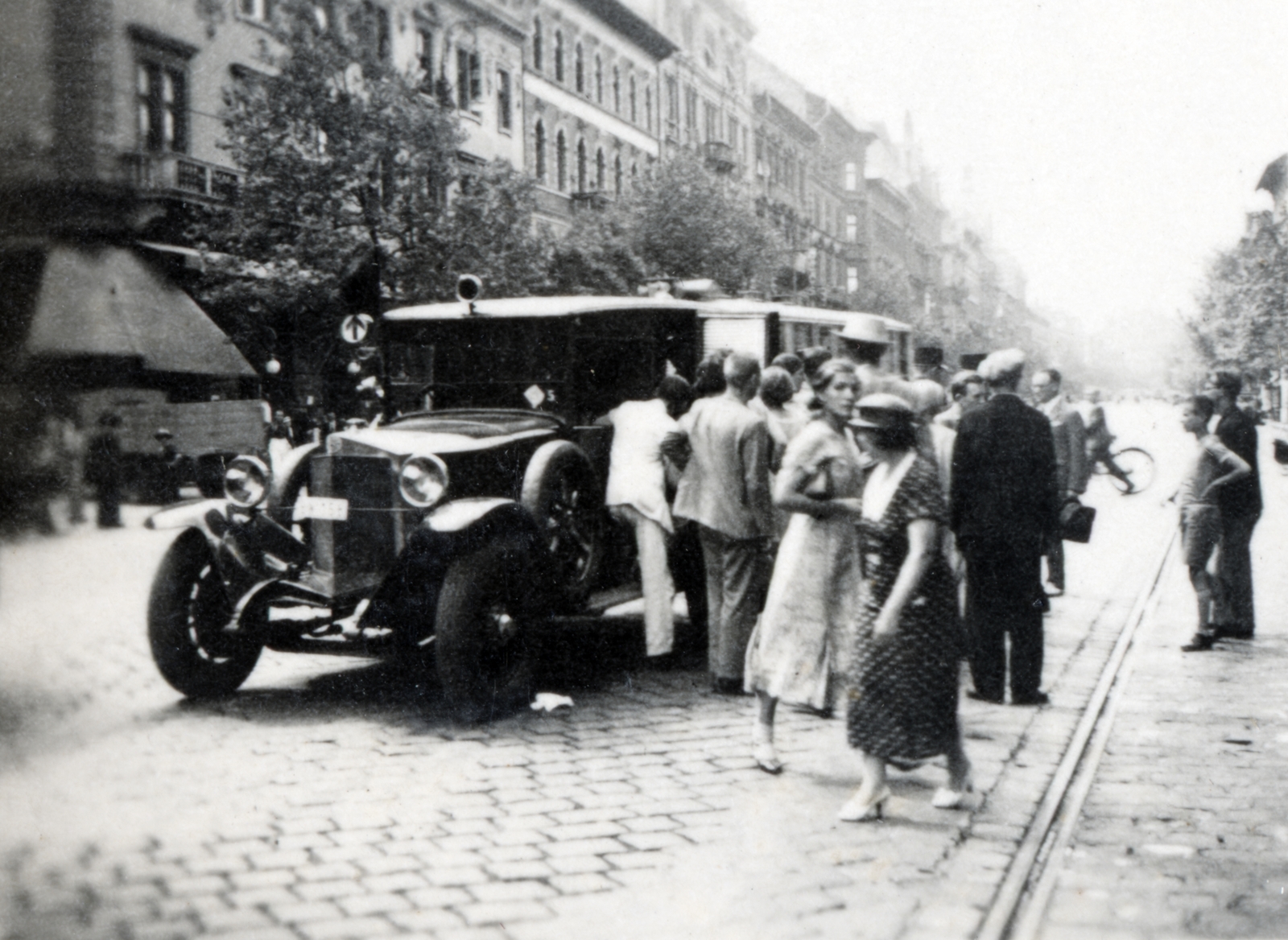 Hungary, Budapest VI., Teréz körút, a felvétel az Aradi utcánál készült., 1934, Hirsch Hugó, automobile, Austrian brand, Steyr-brand, Budapest, Fortepan #229335