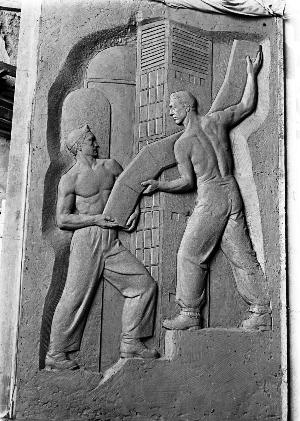 1955, Zimre Zsuzsa, relief, construction, Fortepan #229503