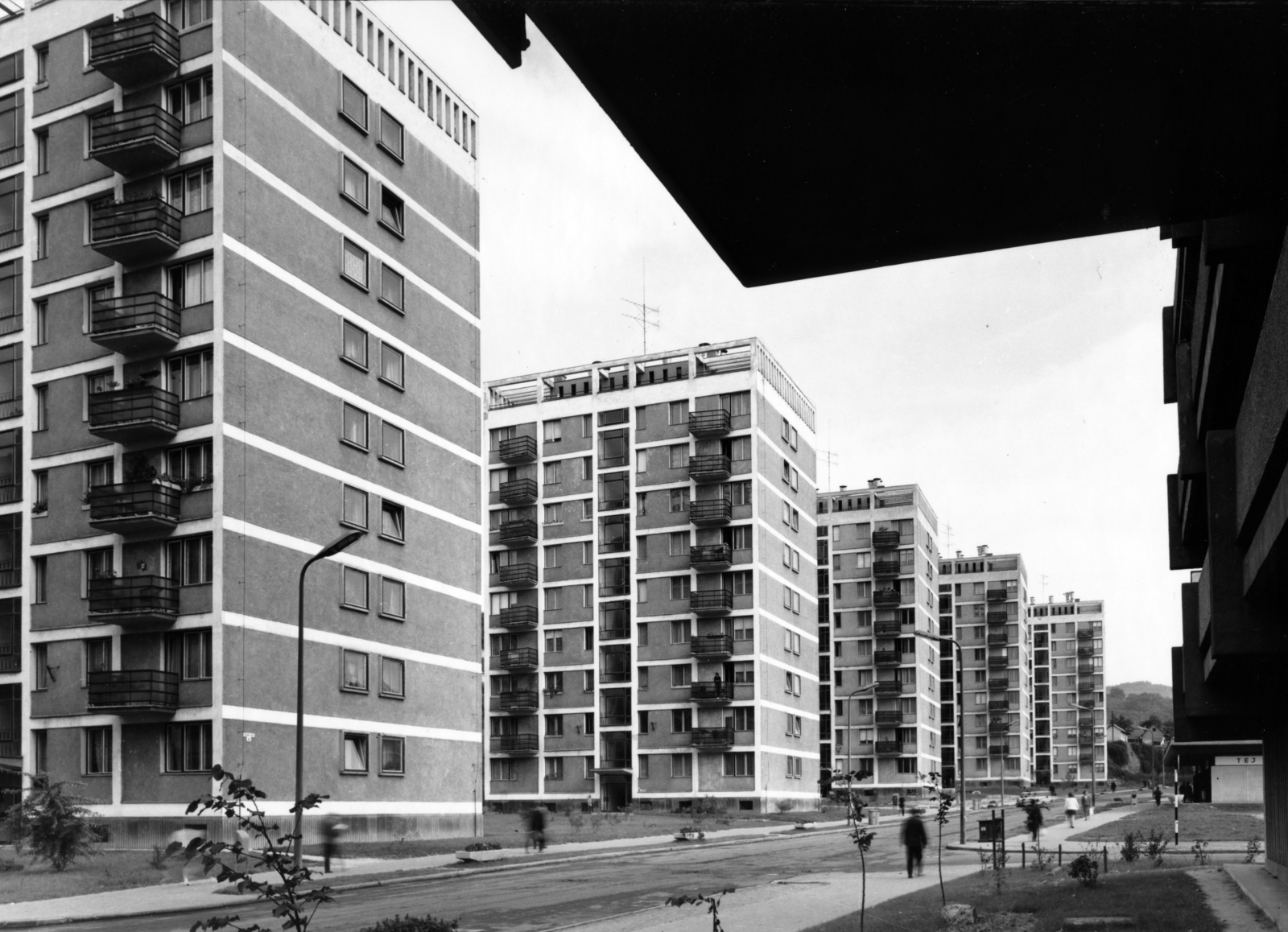 Magyarország, Salgótarján, Pécskő út., 1975, Ladinek Viktor, panelház, lakótelep, utcakép, Fortepan #229686