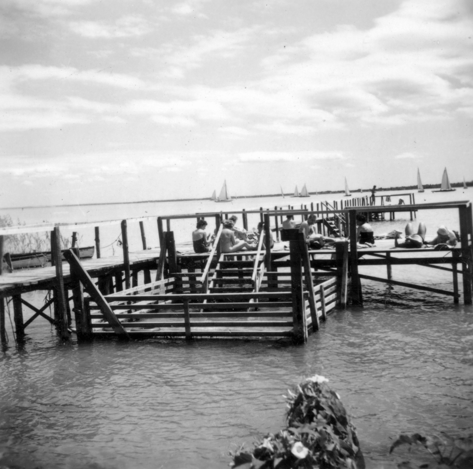 1954, Fortepan/Album081, bathing, lake, pier, Fortepan #229734