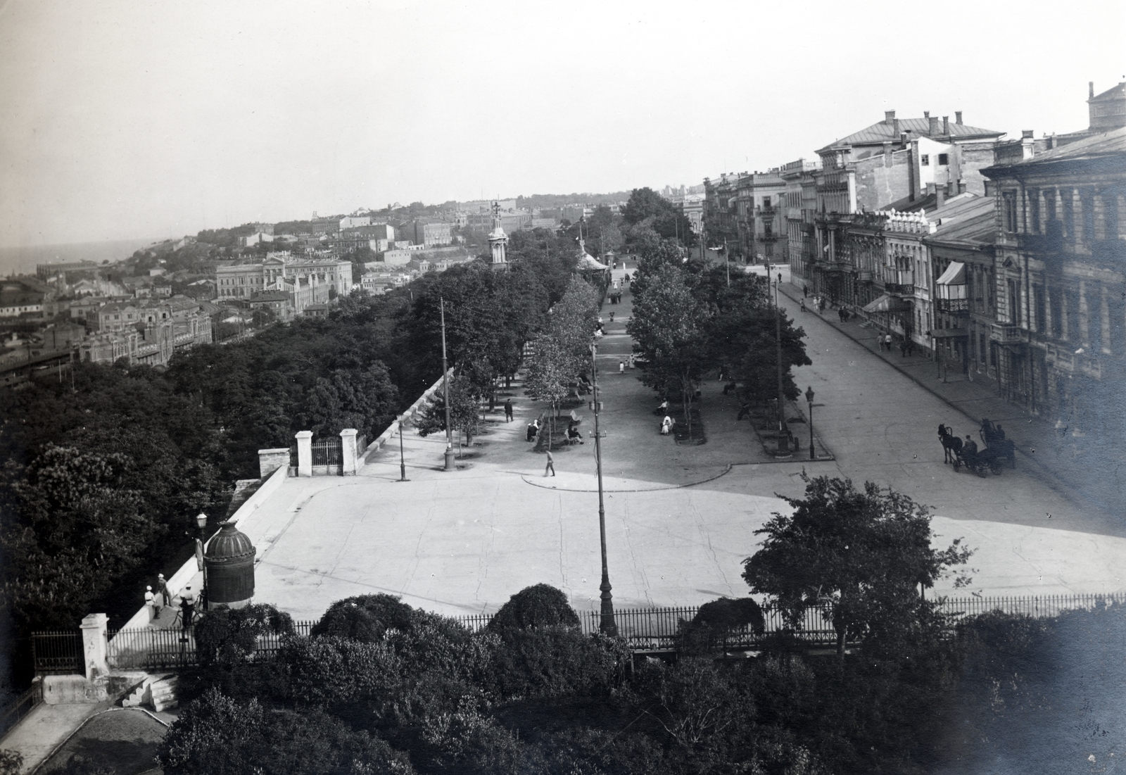 Ukraine, Odessa, Primorszkij bulvar., 1918, Czógler Gusztáv, Fortepan #229950