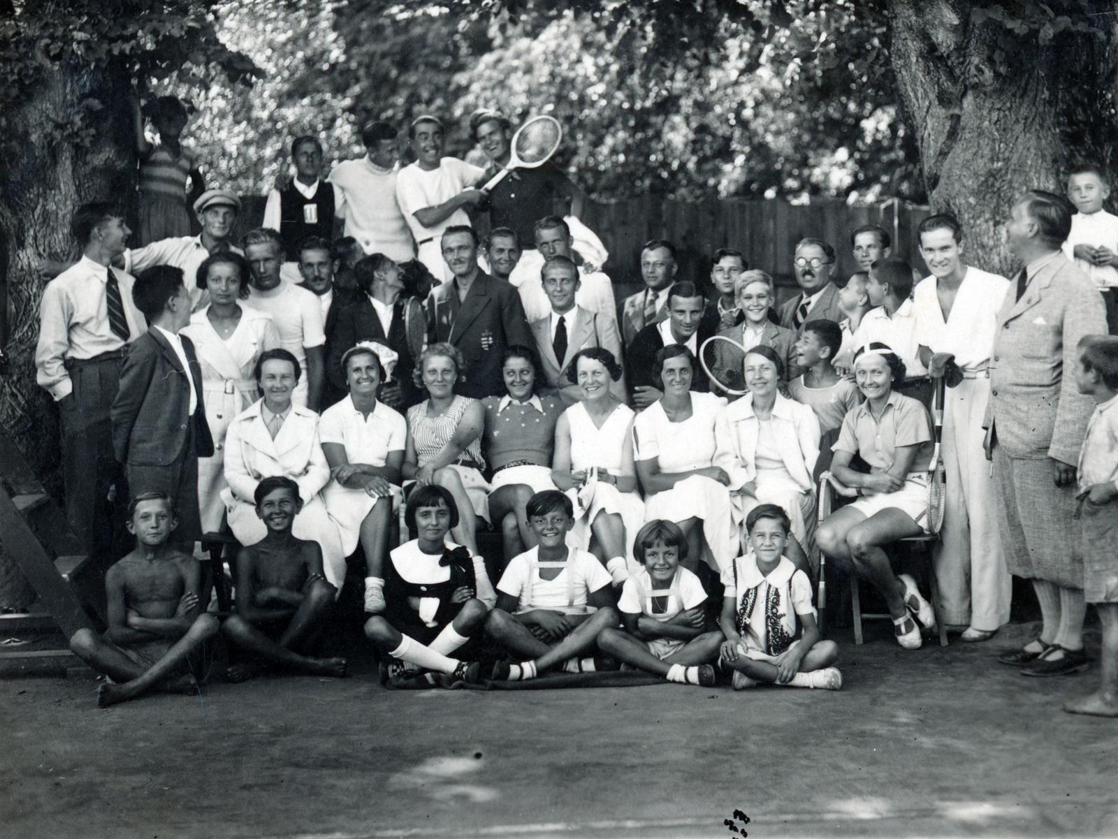 1933, Gubcsó család, tableau, tennis, kids, Fortepan #231141