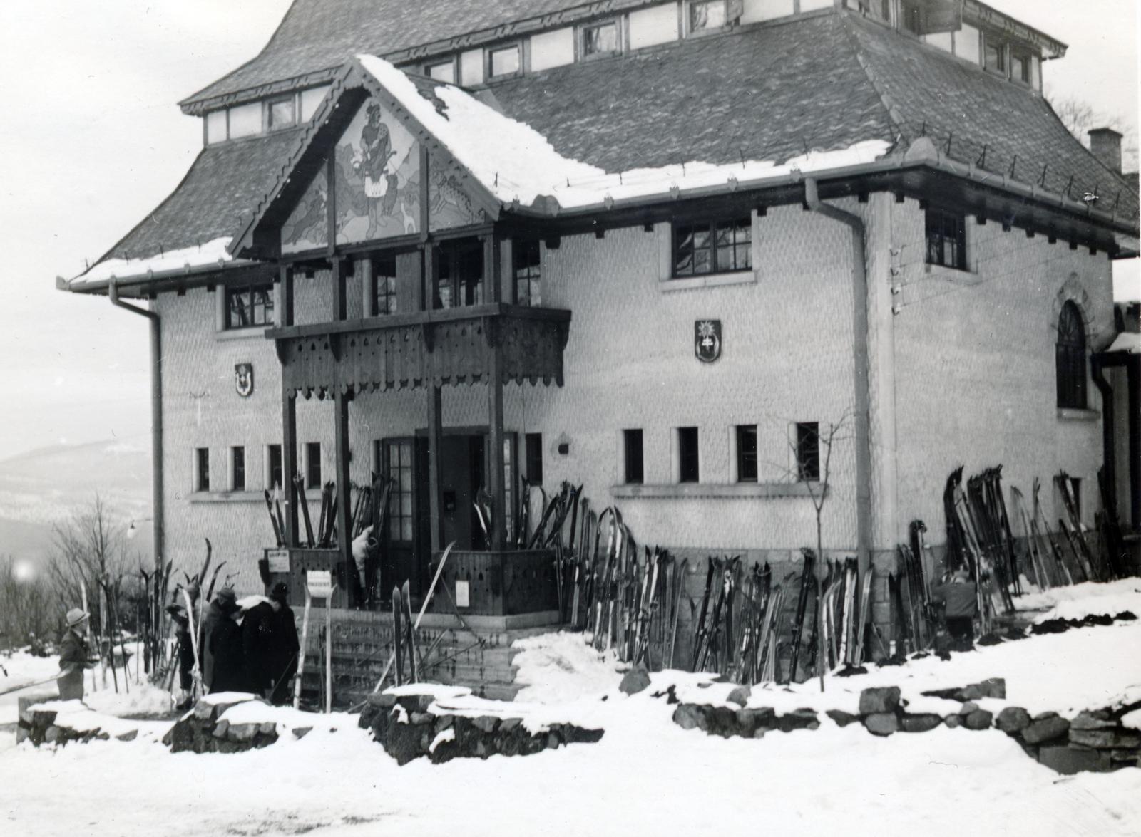 Magyarország, Mátraháza, Pagoda Hotel., 1936, Bor Dezső, síléc, pagoda, Fortepan #231297