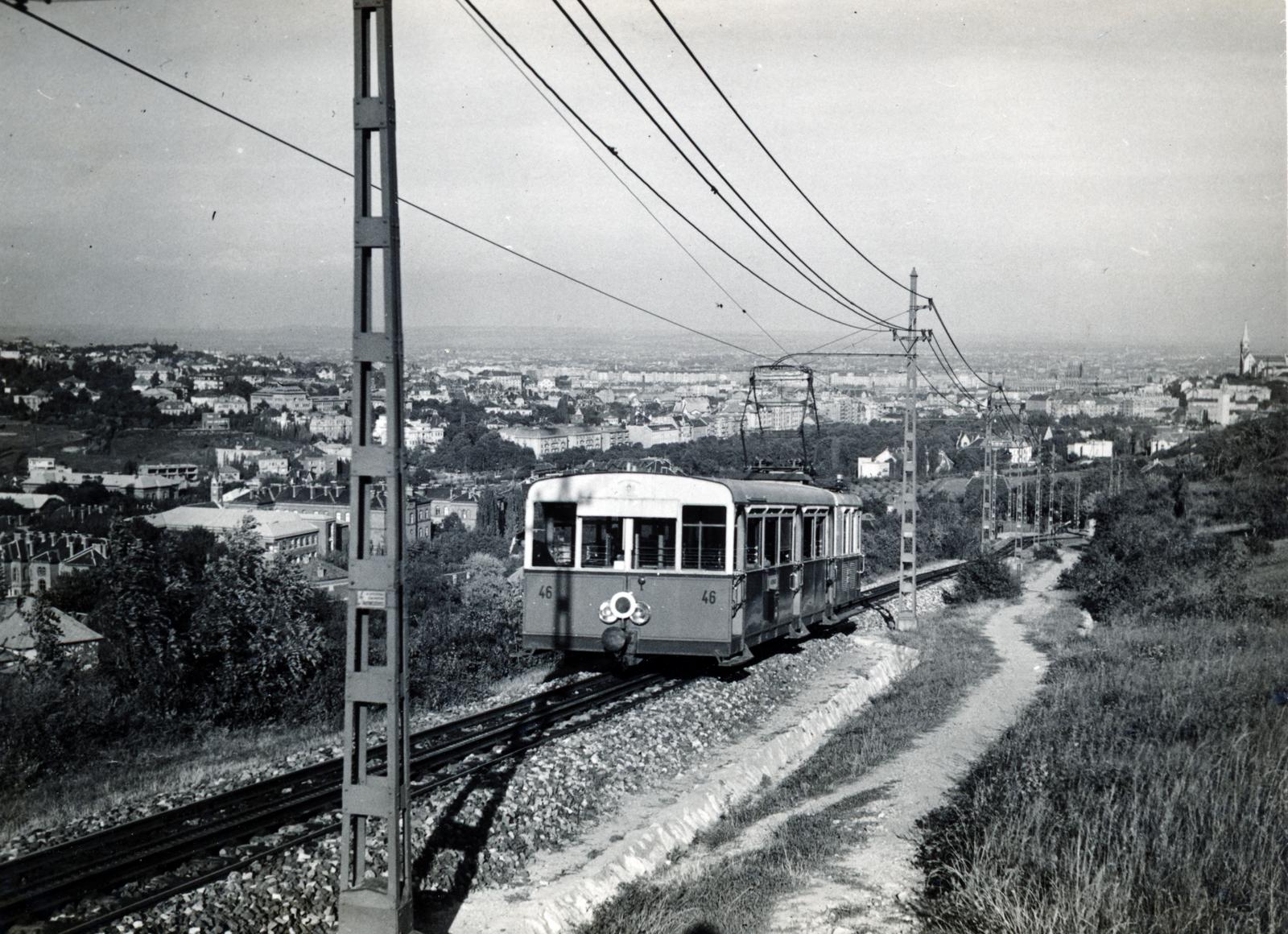 Hungary, Budapest XII., a Fogaskerekű az Orgonás megálló előtt., 1937, Bor Dezső, funicular train, Budapest, Fortepan #231339