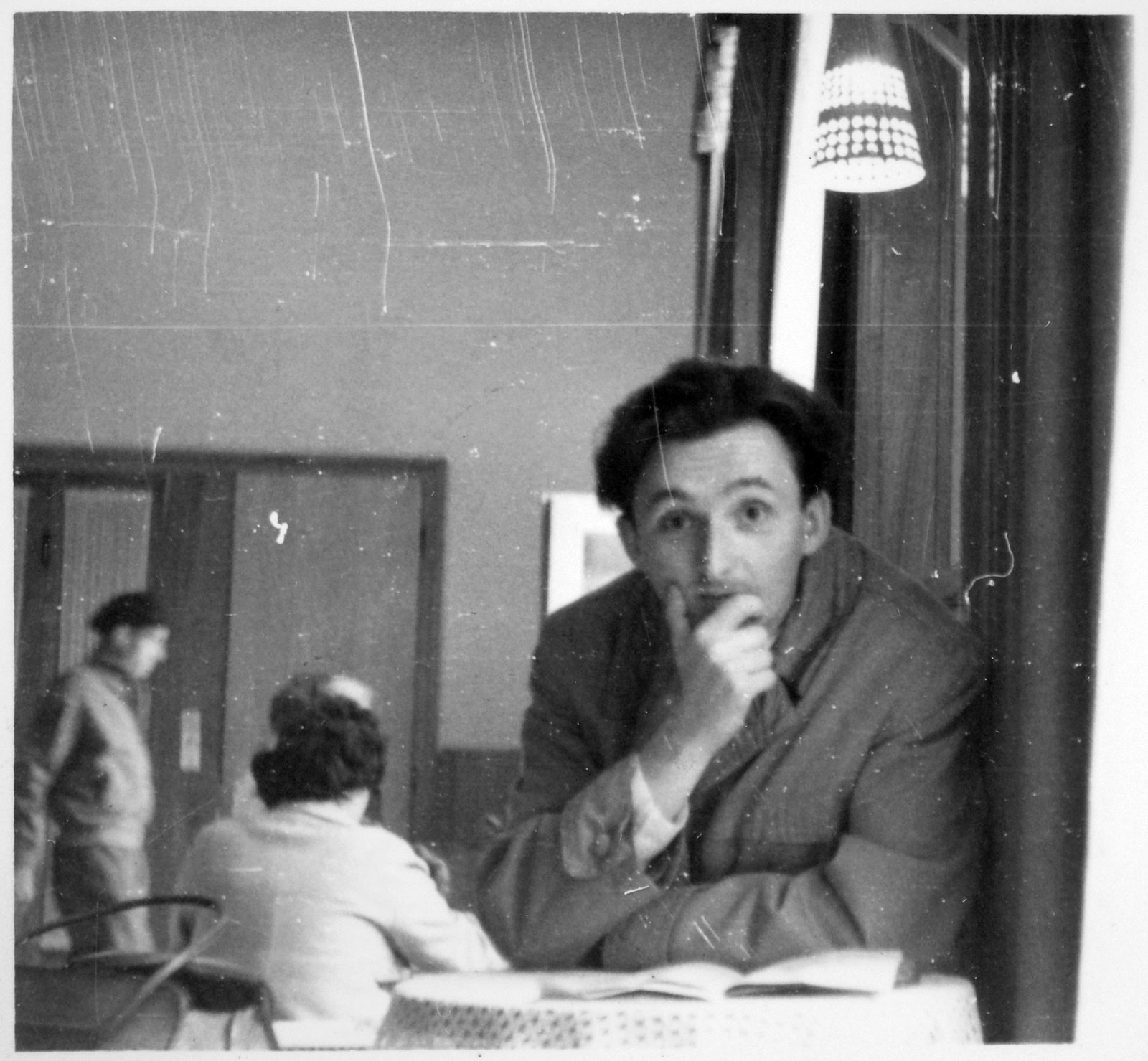 1960, Szepessy Tibor, prop up the head, Fortepan #23136