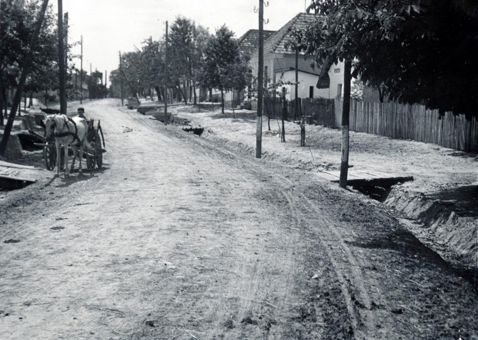 1940, Bor Dezső, chariot, dirt road, pit, Fortepan #231529