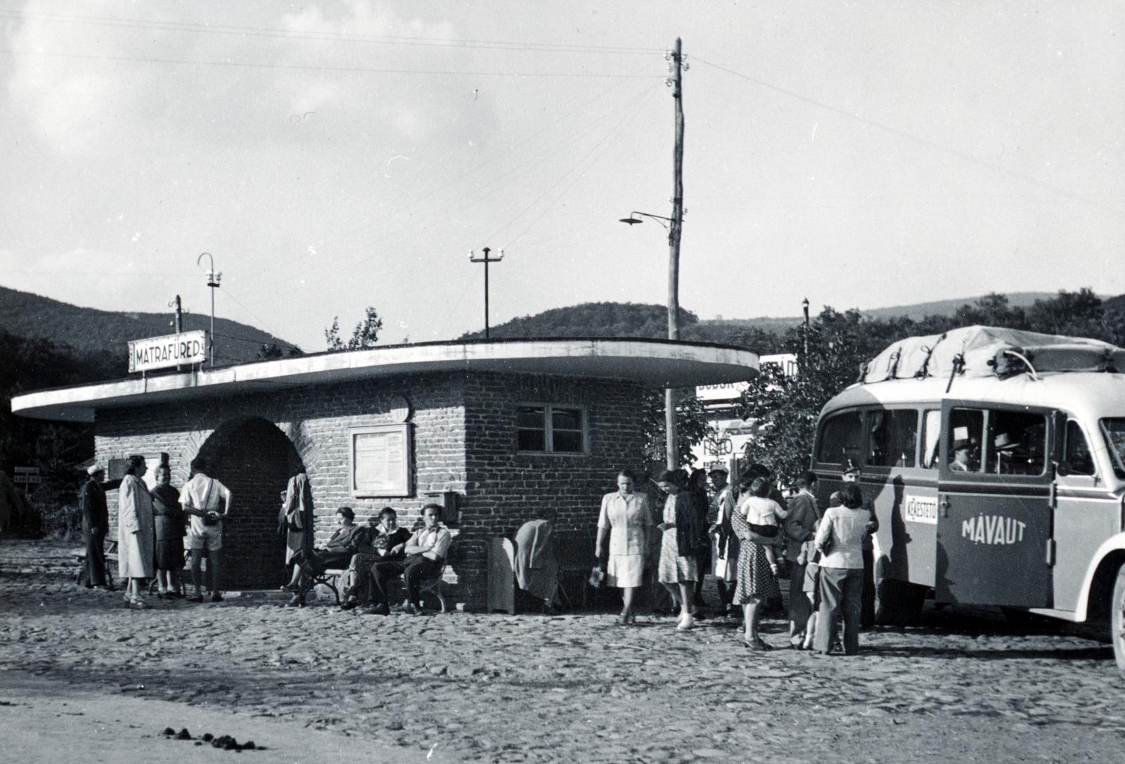 1943, Bor Dezső, autóbuszállomás, MÁVAUT-szervezet, autóbusz, Fortepan #231537