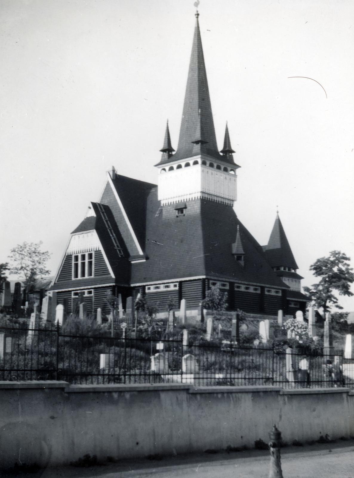 Hungary, Miskolc, Laborfalvi Róza utca, a református temető és a Deszkatemplom., 1939, Bor Dezső, church, Fortepan #231774