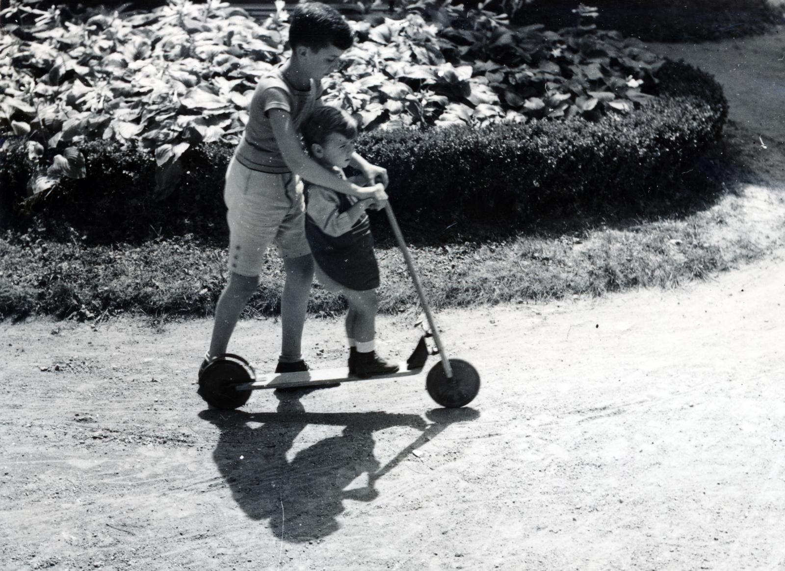 1937, Bor Dezső, boys, scooter, Fortepan #232250