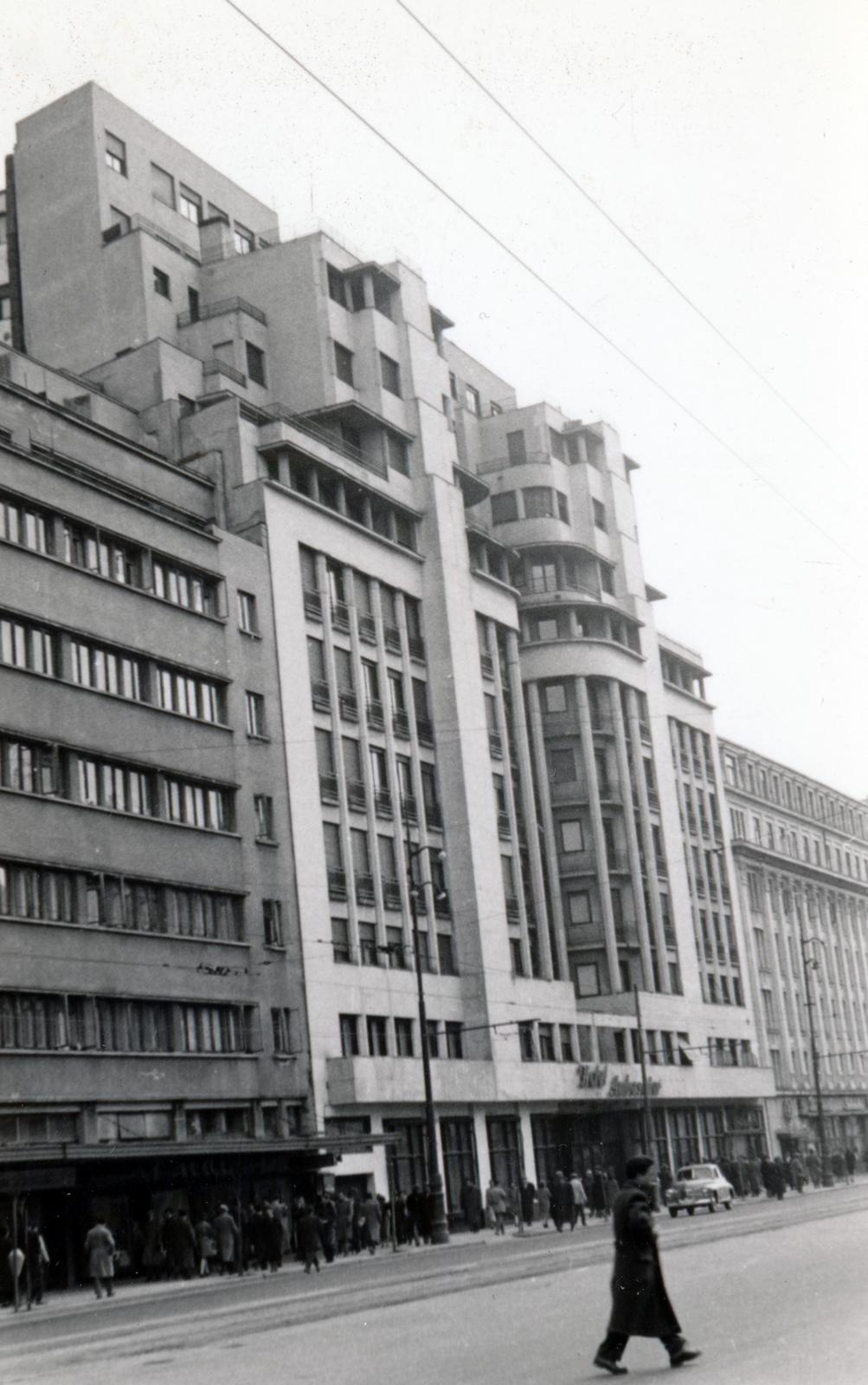 Románia, Bukarest, Bulevardul General Gheorghe Magheru 10/a, Hotel Ambasador., 1958, Virány László, modern építészet, Fortepan #232434