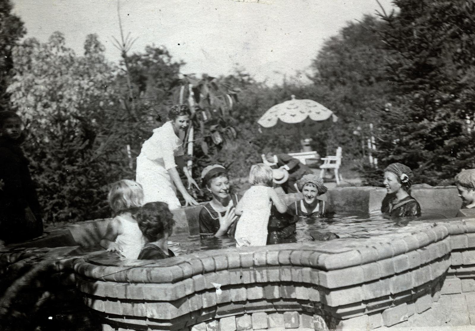 1917, Aczél Frigyes, bathing suit, Fortepan #232695