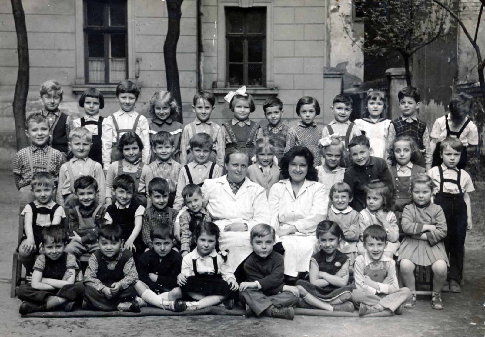 1955, Aczél Frigyes, tableau, class photo, Fortepan #232744
