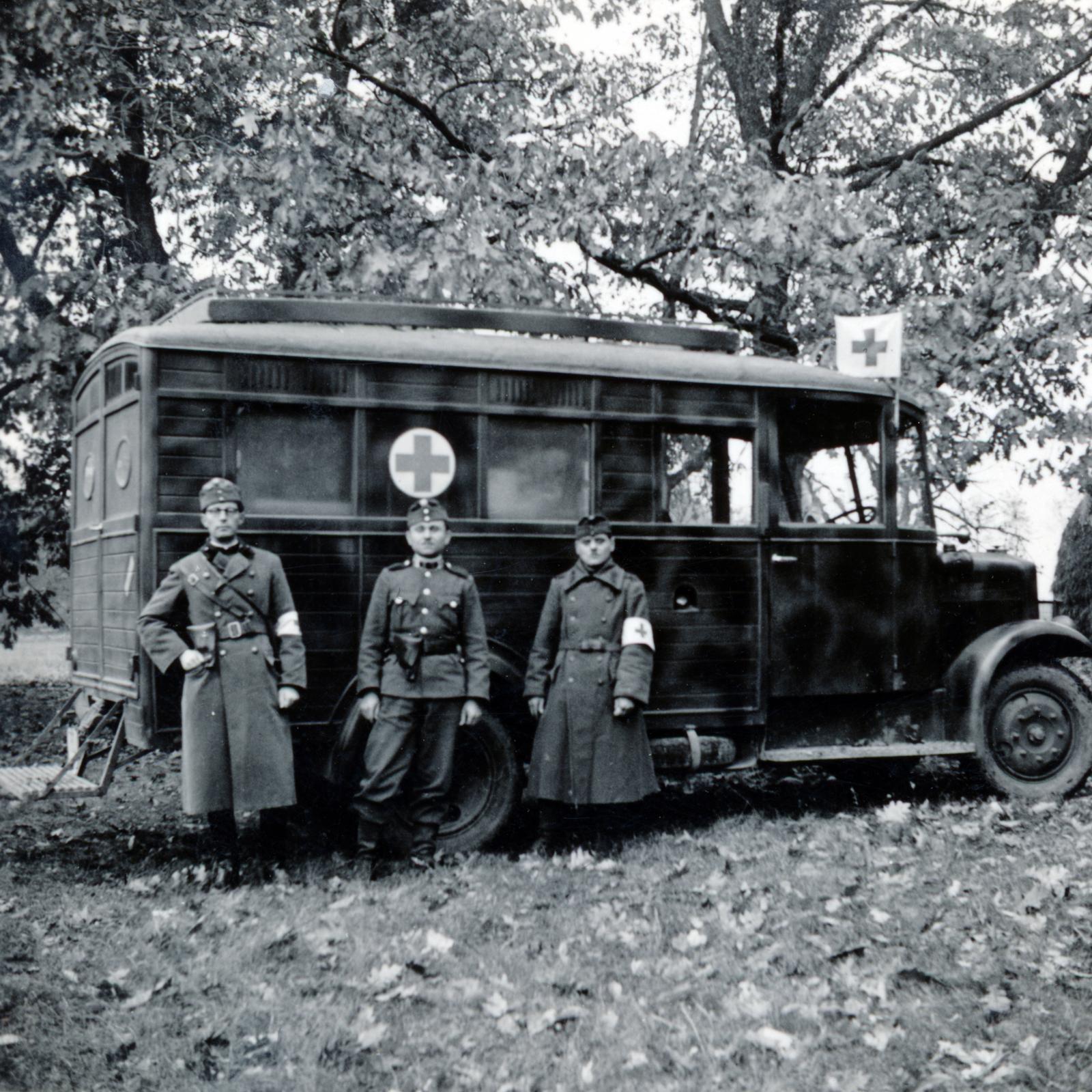 1940, Tordai György, mentőautó, Fiat-Spa 38R, Fortepan #232789